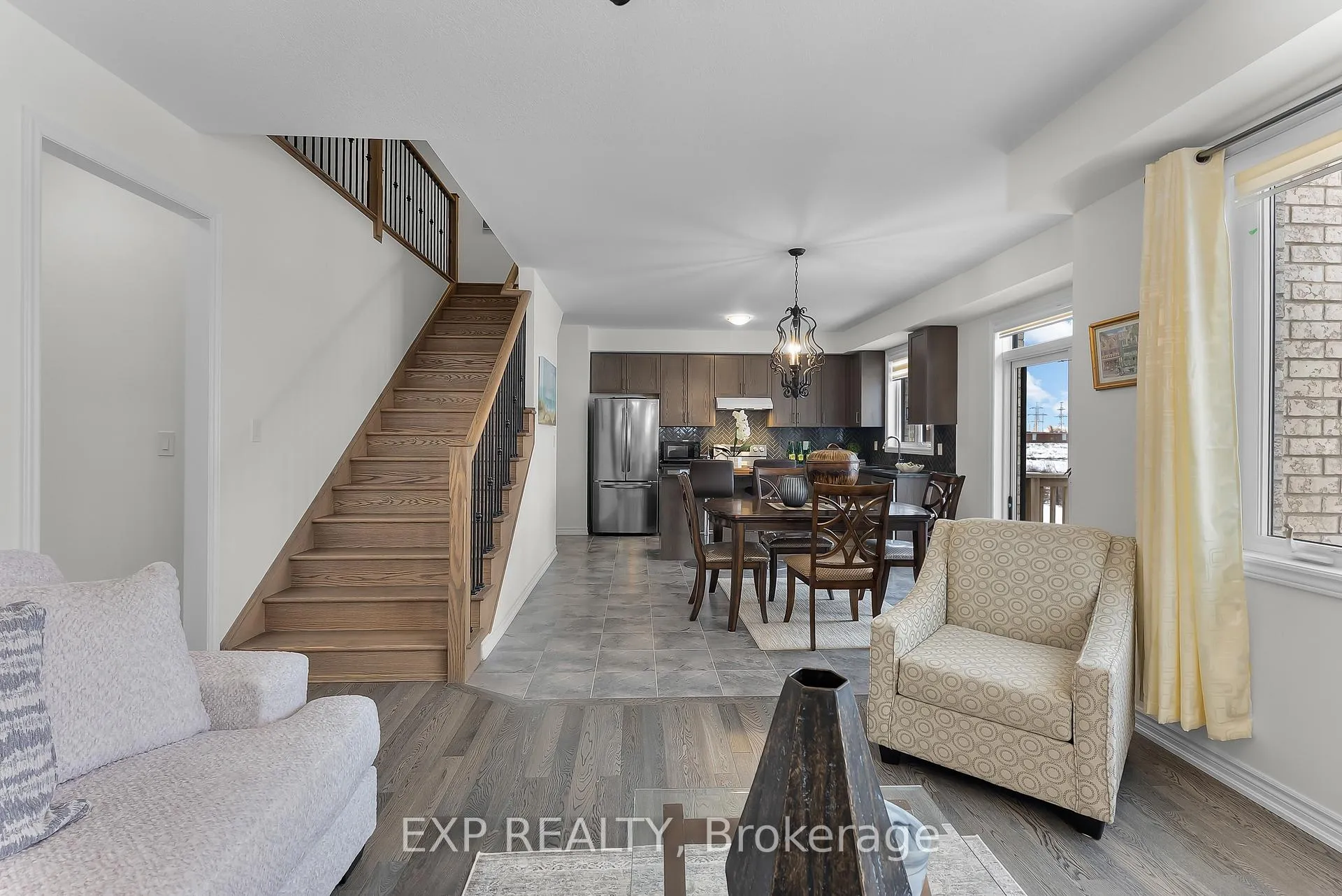 Photo 12 of 229 Vanilla Trail, Thorold, Rolling Meadows — HOMEH