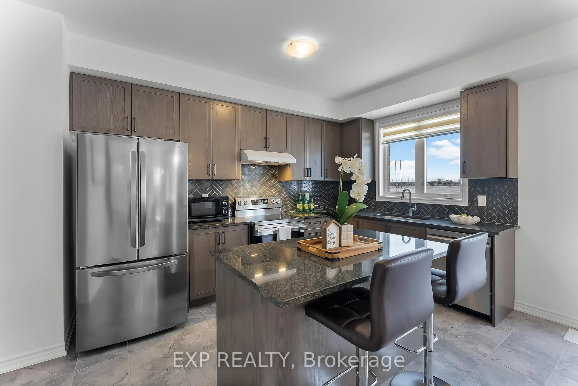 Photo 13 of 229 Vanilla Trail, Thorold, Rolling Meadows — HOMEH