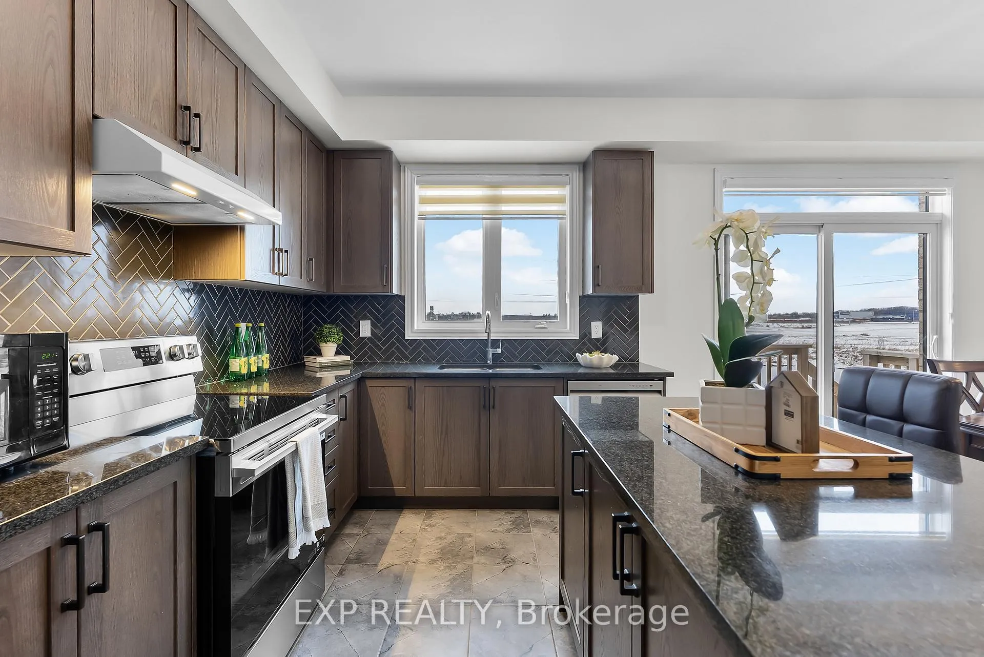 Photo 15 of 229 Vanilla Trail, Thorold, Rolling Meadows — HOMEH