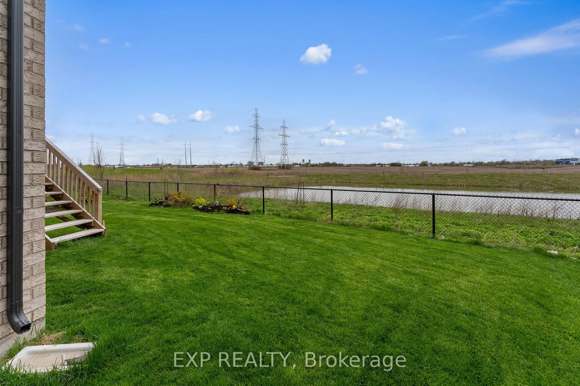 Photo 33 of 229 Vanilla Trail, Thorold, Rolling Meadows — HOMEH