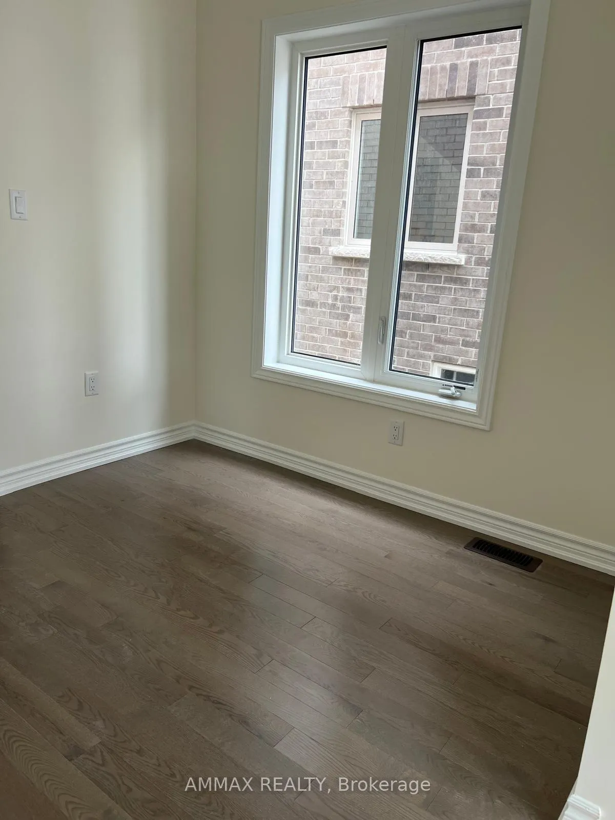 Photo 4 of 1173 Sea Mist Street, Pickering, Rural Pickering — HOMEH