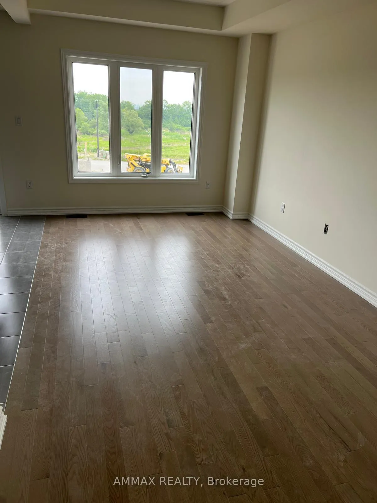 Photo 6 of 1173 Sea Mist Street, Pickering, Rural Pickering — HOMEH