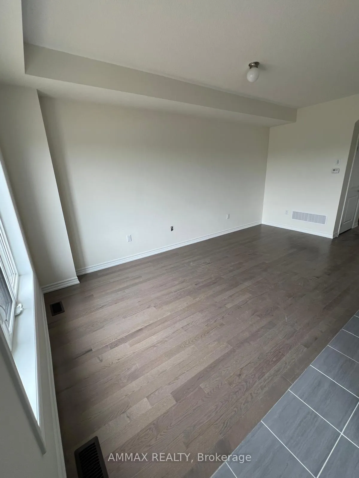 Photo 8 of 1173 Sea Mist Street, Pickering, Rural Pickering — HOMEH