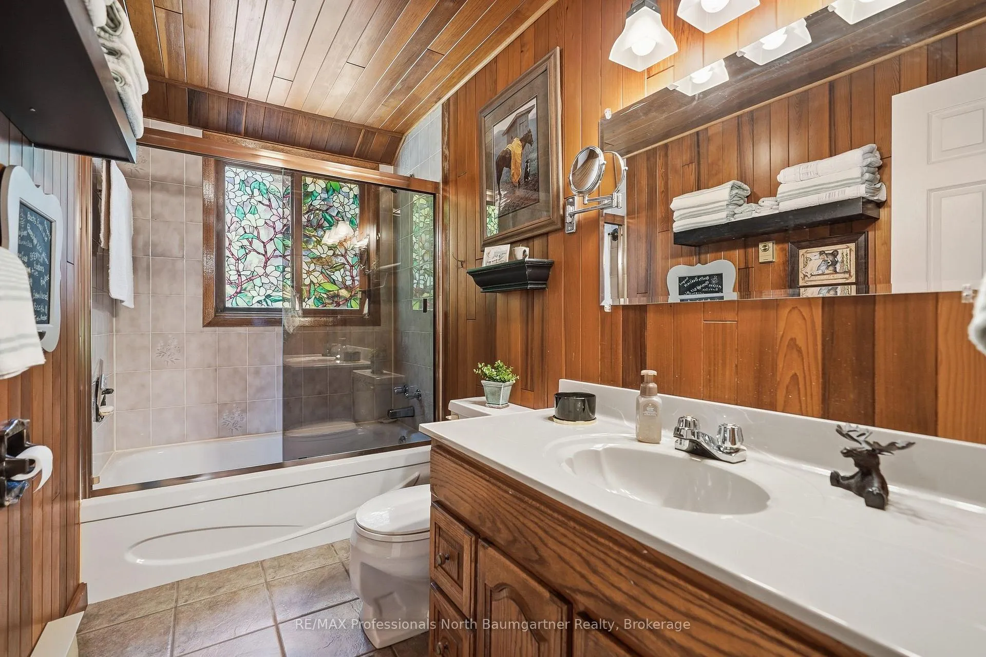 Photo 26 of 2272 Wilkinson Road, Dysart et al, Havelock — HOMEH