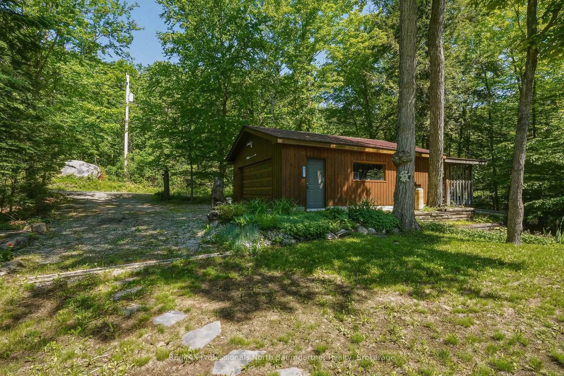 Photo 36 of 2272 Wilkinson Road, Dysart et al, Havelock — HOMEH