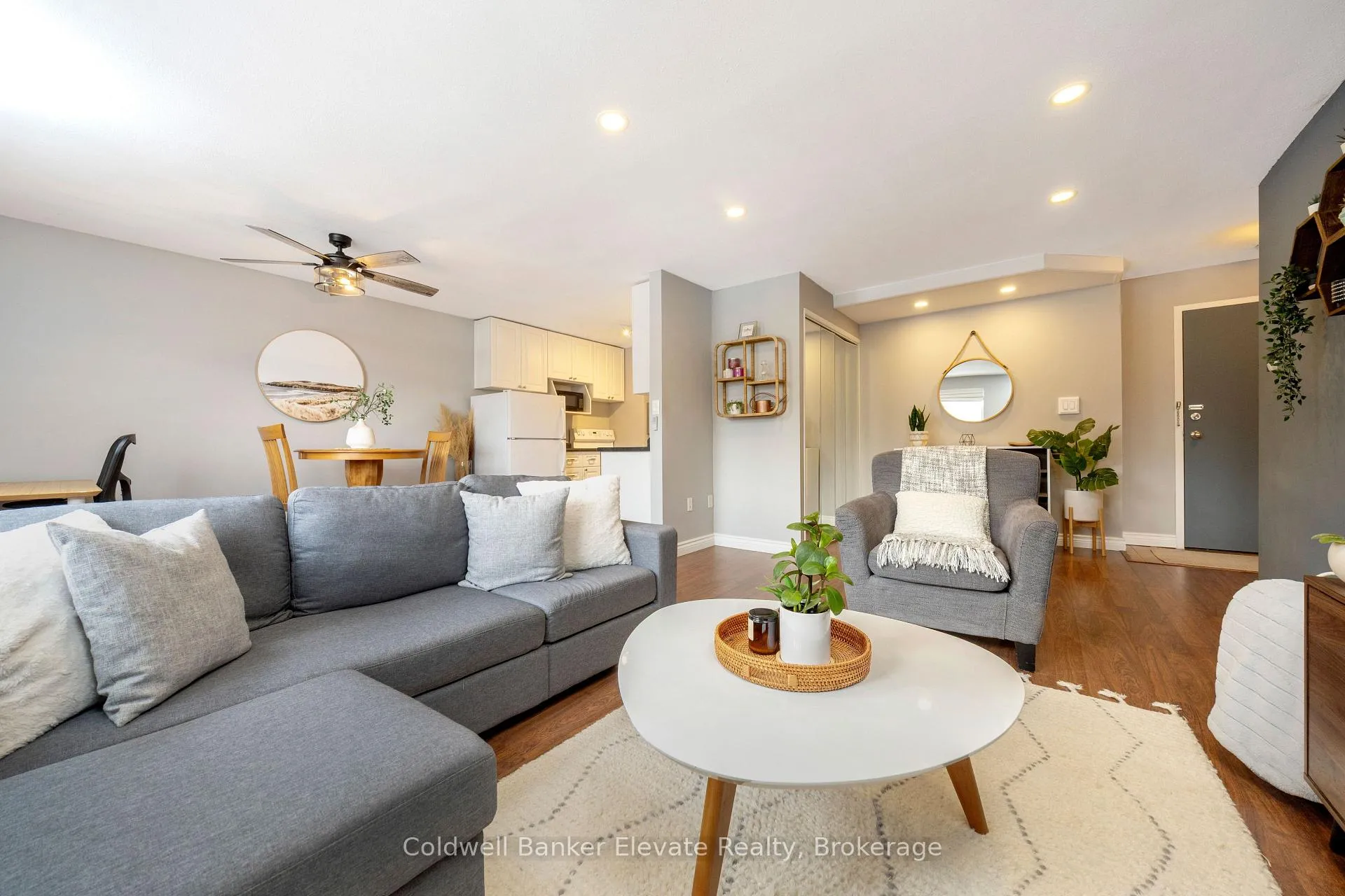 Photo 9 of Unit 402, 49 Park Avenue, Halton Hills, Georgetown — HOMEH