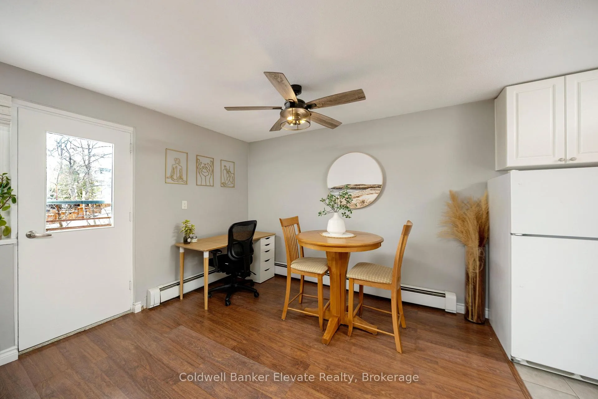 Photo 11 of Unit 402, 49 Park Avenue, Halton Hills, Georgetown — HOMEH