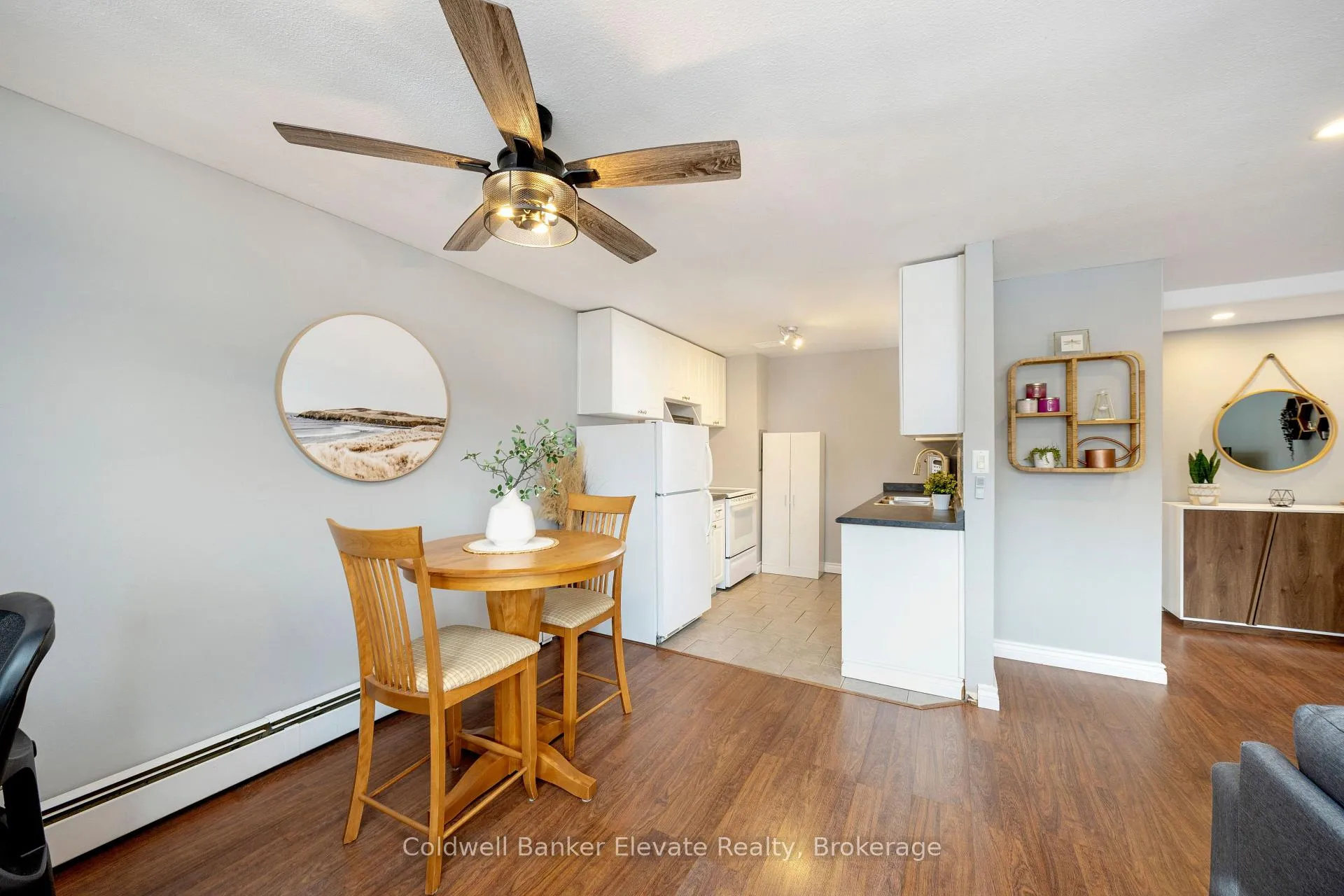 Photo 12 of Unit 402, 49 Park Avenue, Halton Hills, Georgetown — HOMEH