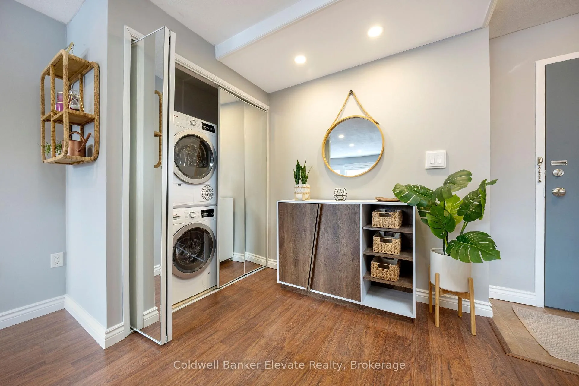 Photo 15 of Unit 402, 49 Park Avenue, Halton Hills, Georgetown — HOMEH