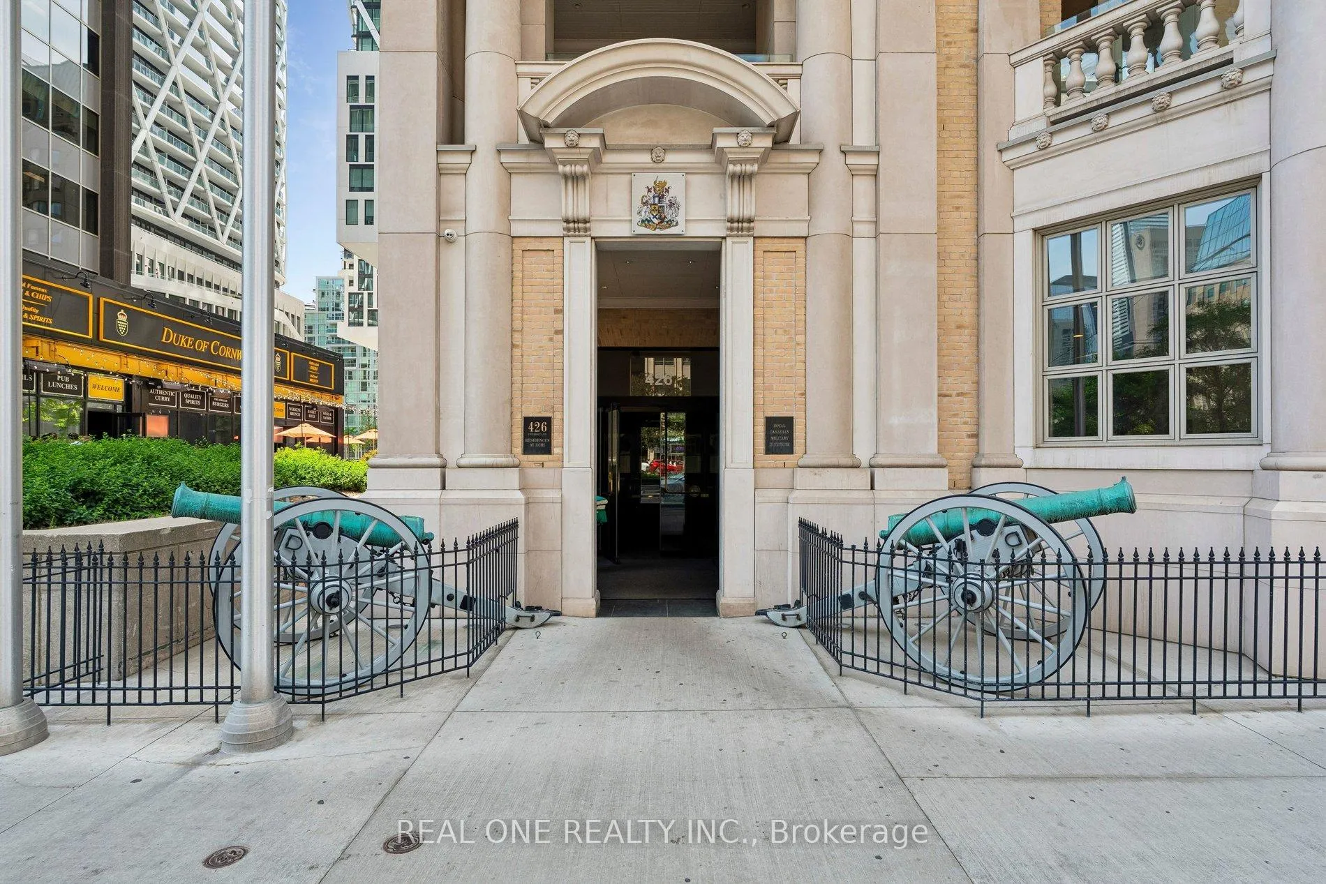 Photo 4 of Unit 3102, 426 University Avenue, Toronto, University — HOMEH