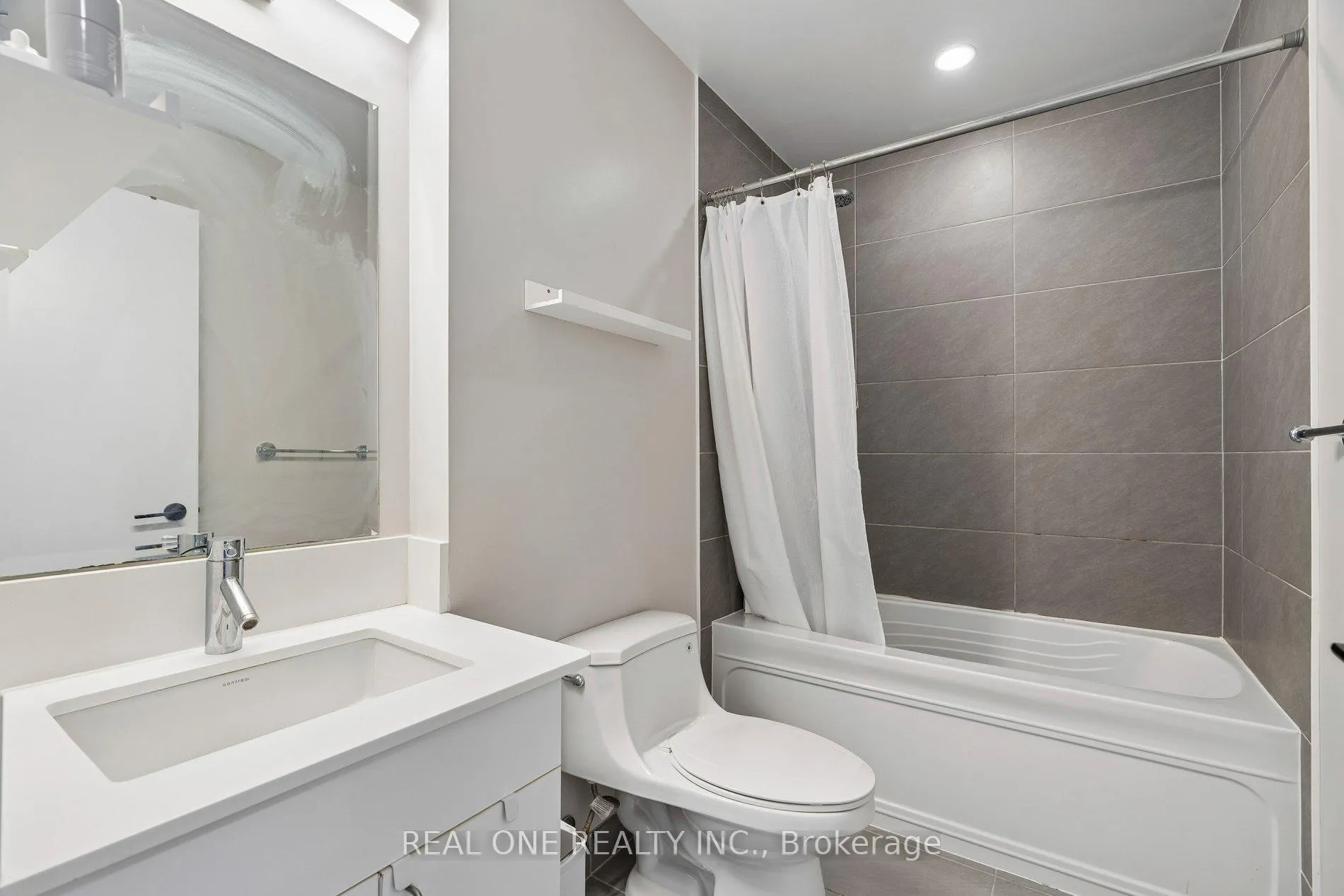 Photo 10 of Unit 3102, 426 University Avenue, Toronto, University — HOMEH