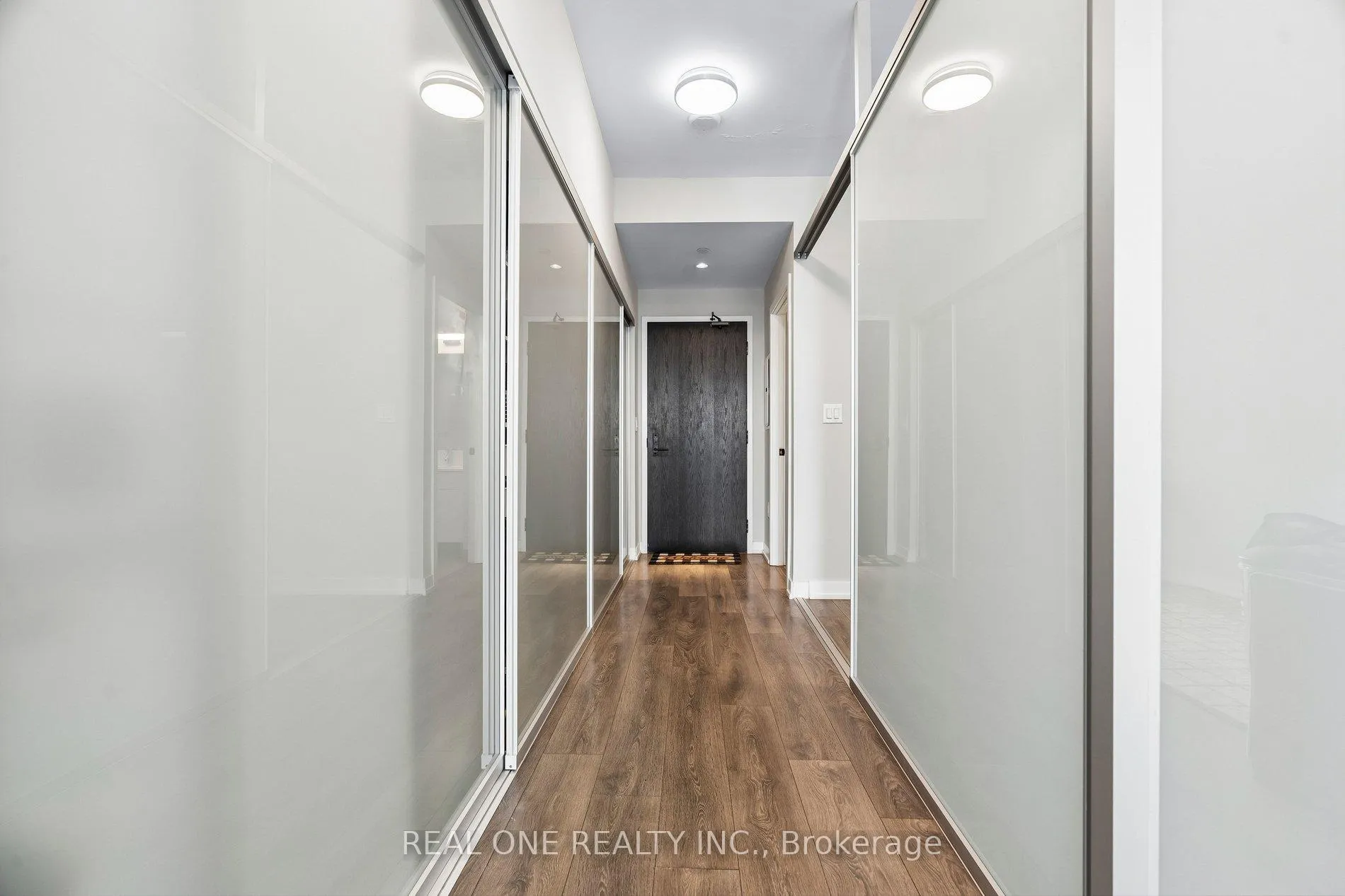 Photo 11 of Unit 3102, 426 University Avenue, Toronto, University — HOMEH