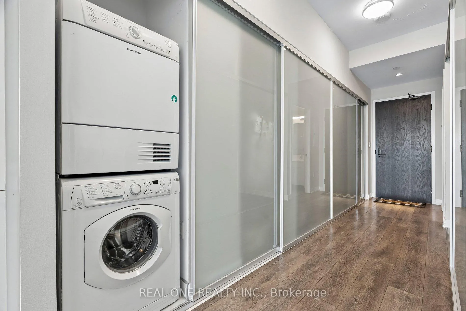 Photo 12 of Unit 3102, 426 University Avenue, Toronto, University — HOMEH