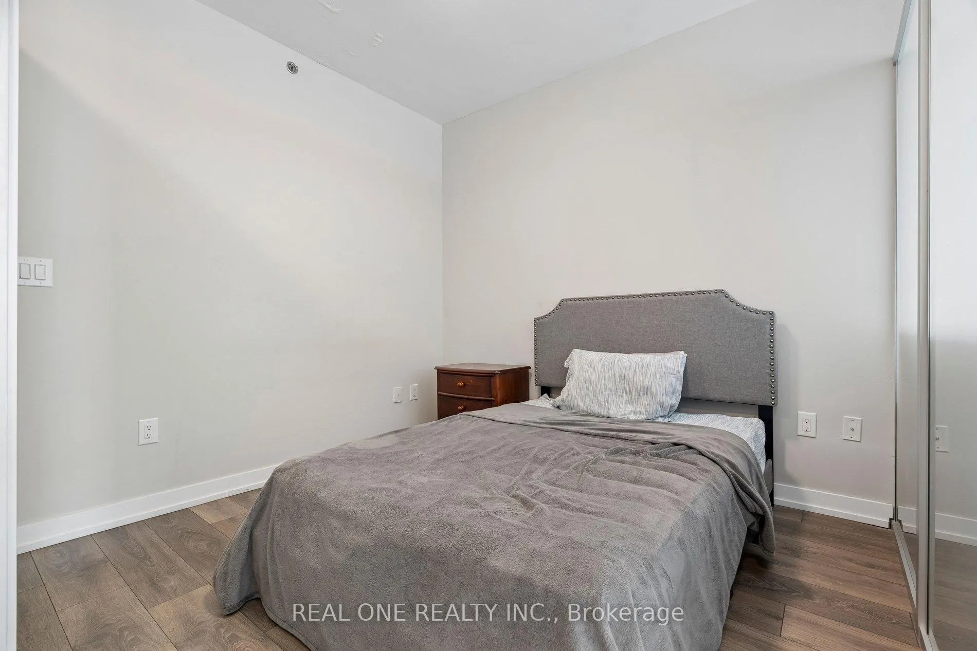 Photo 16 of Unit 3102, 426 University Avenue, Toronto, University — HOMEH