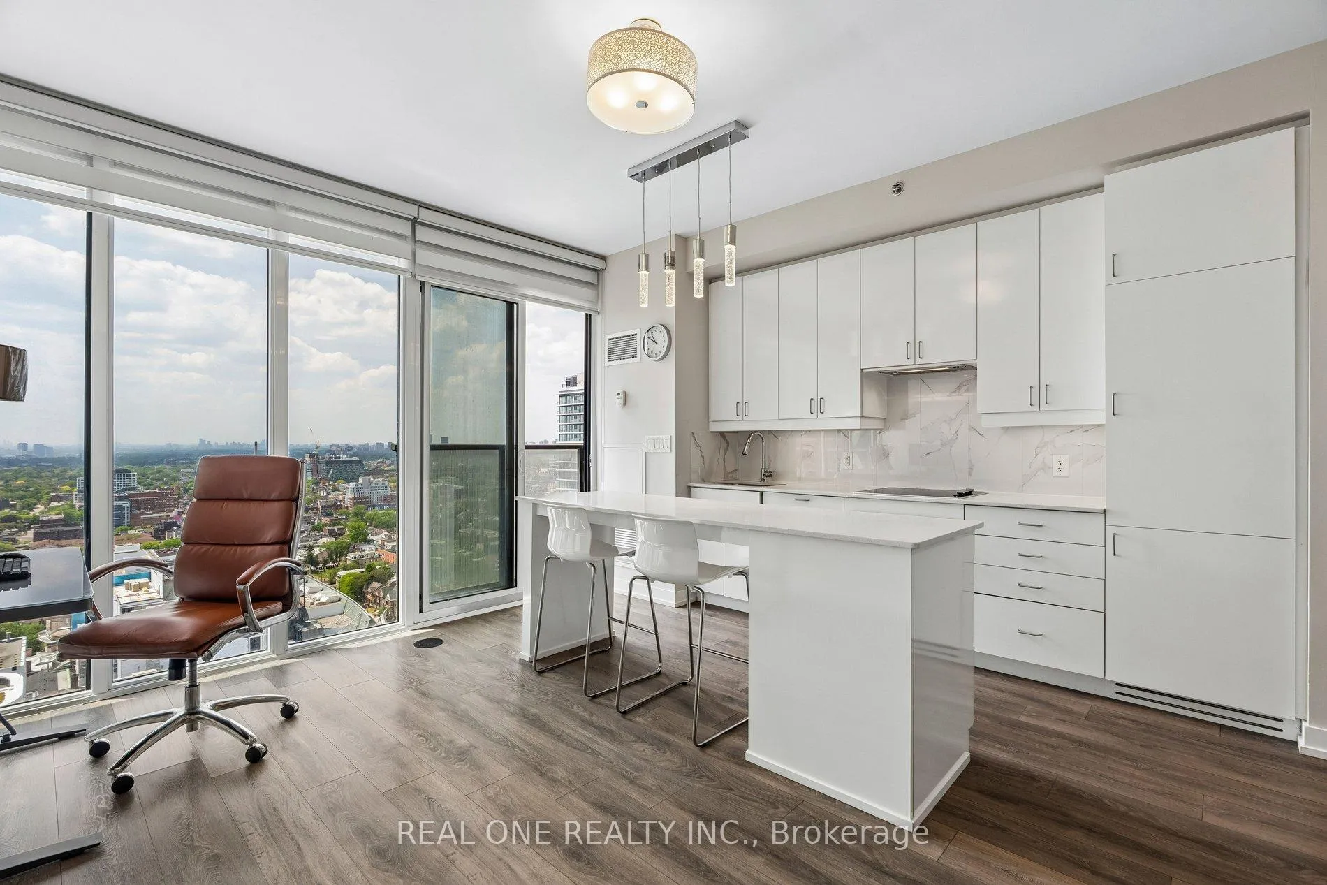 Photo 20 of Unit 3102, 426 University Avenue, Toronto, University — HOMEH