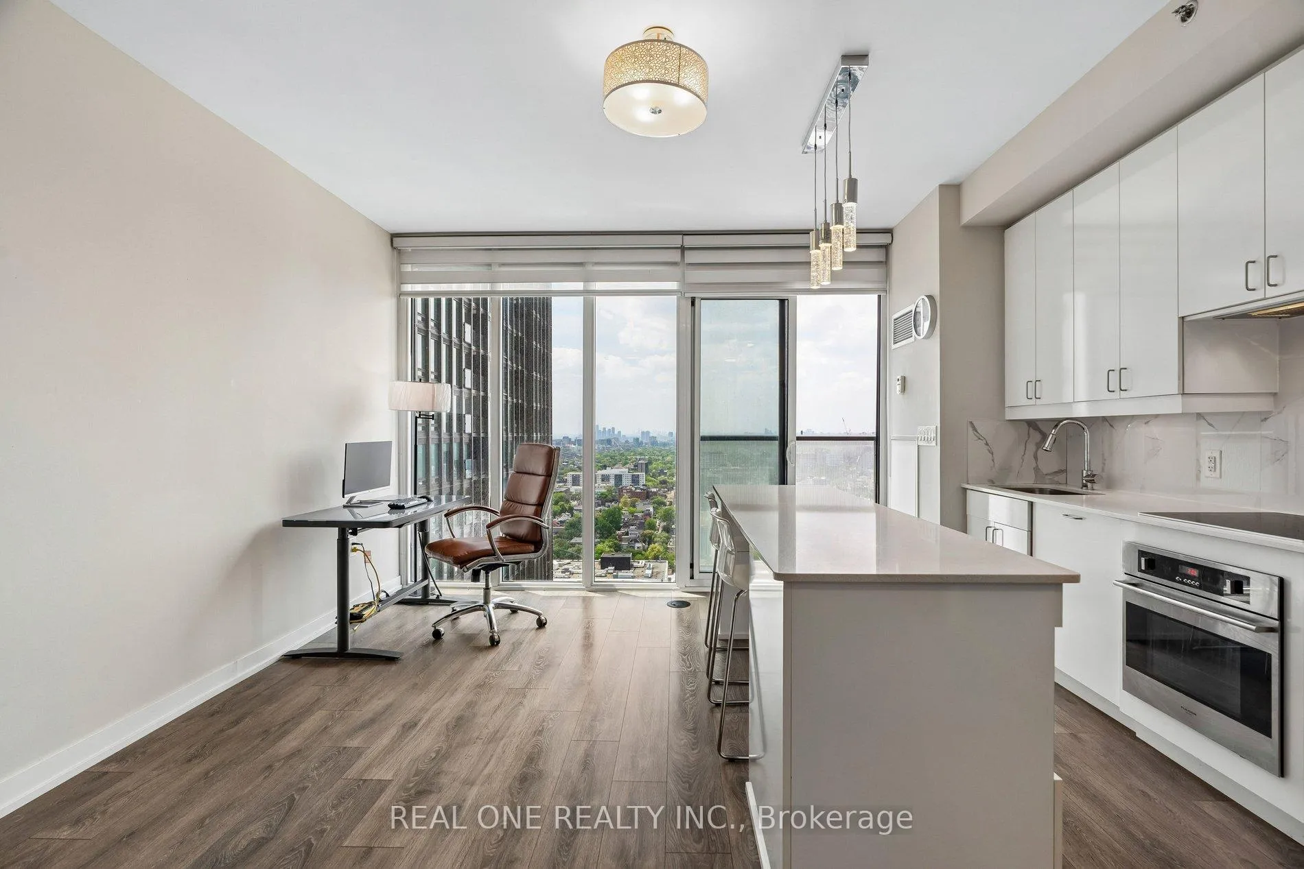 Photo 29 of Unit 3102, 426 University Avenue, Toronto, University — HOMEH