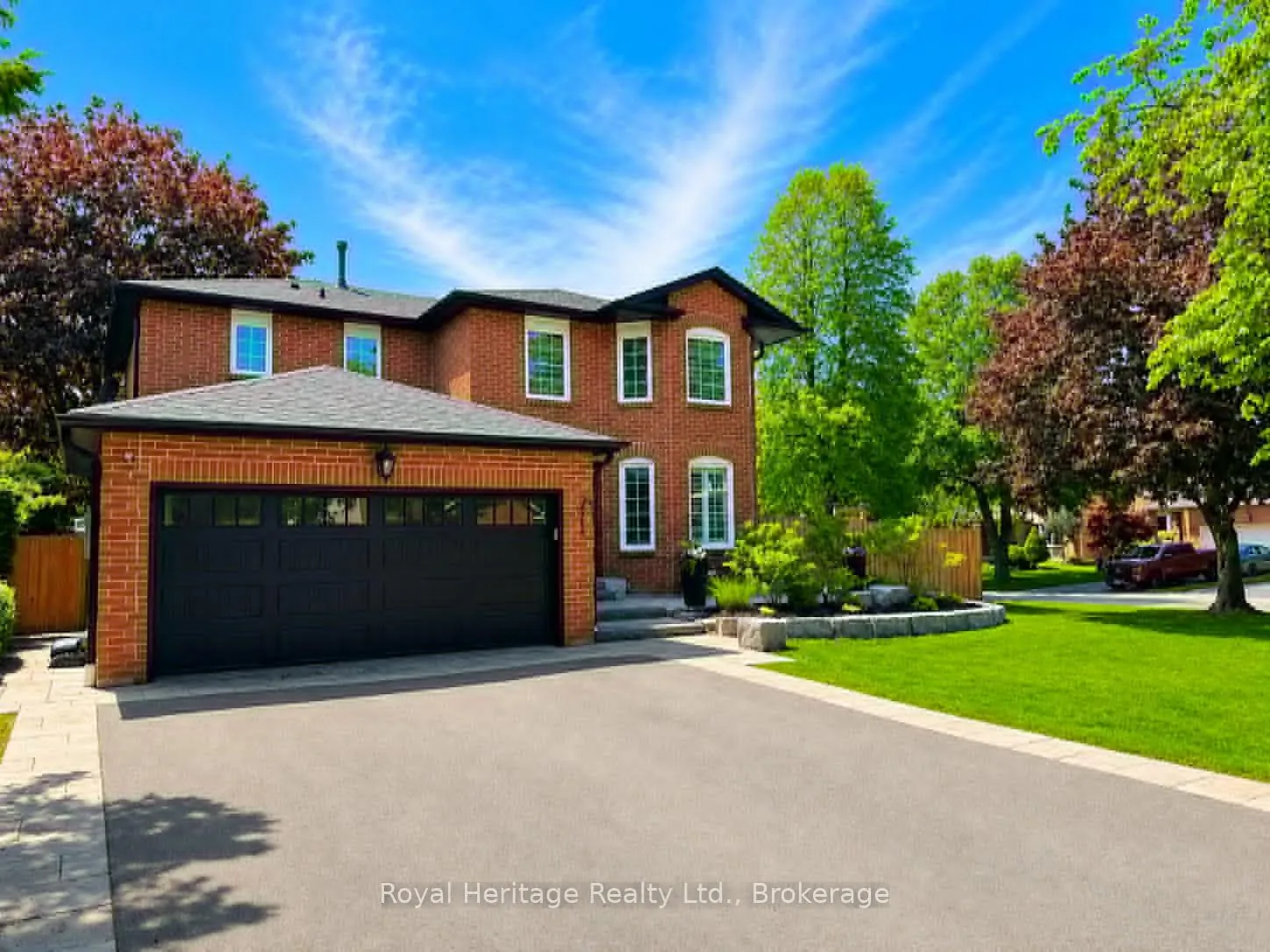 Photo 3 of 27 Clovelly Drive, Whitby, Blue Grass Meadows — HOMEH