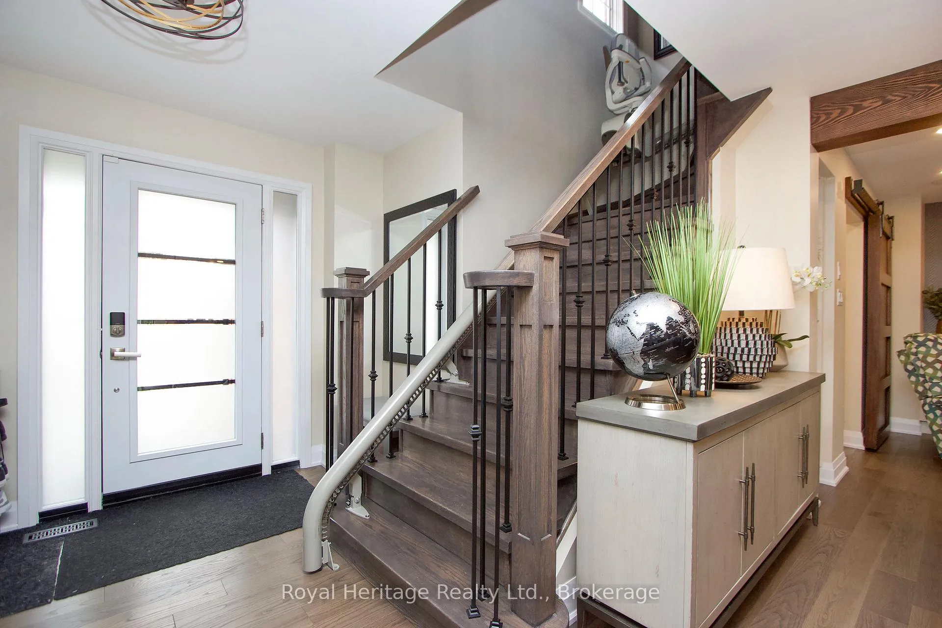 Photo 6 of 27 Clovelly Drive, Whitby, Blue Grass Meadows — HOMEH