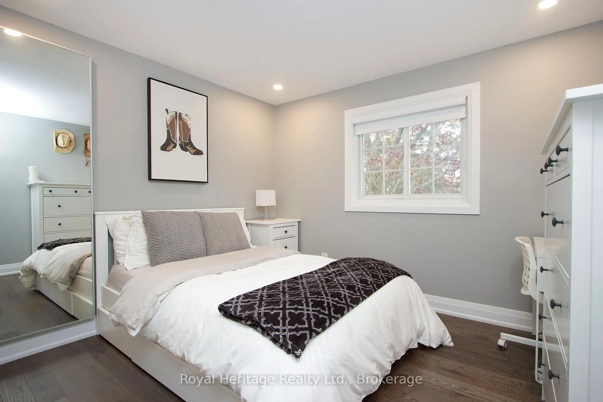 Photo 28 of 27 Clovelly Drive, Whitby, Blue Grass Meadows — HOMEH