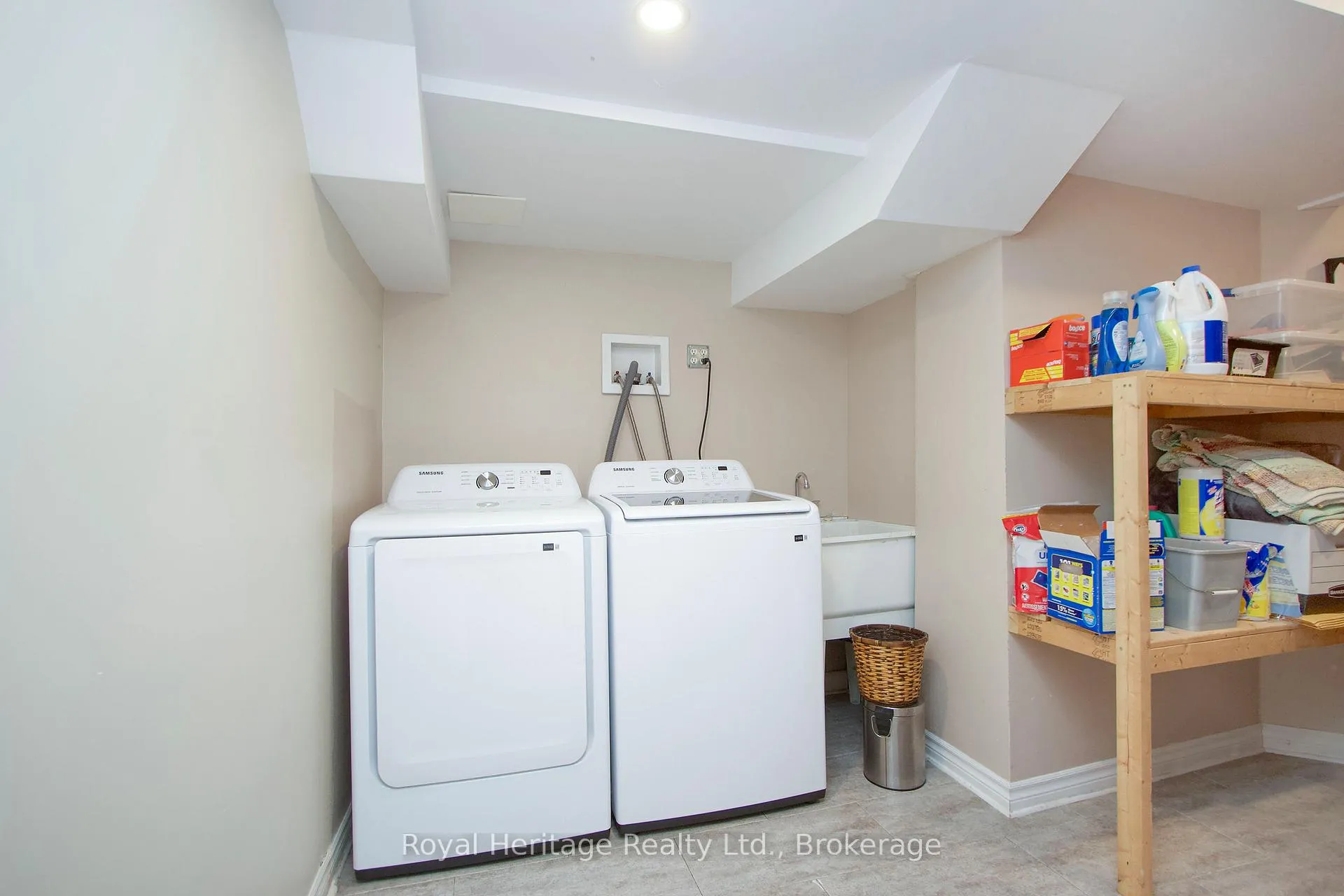 Photo 34 of 27 Clovelly Drive, Whitby, Blue Grass Meadows — HOMEH