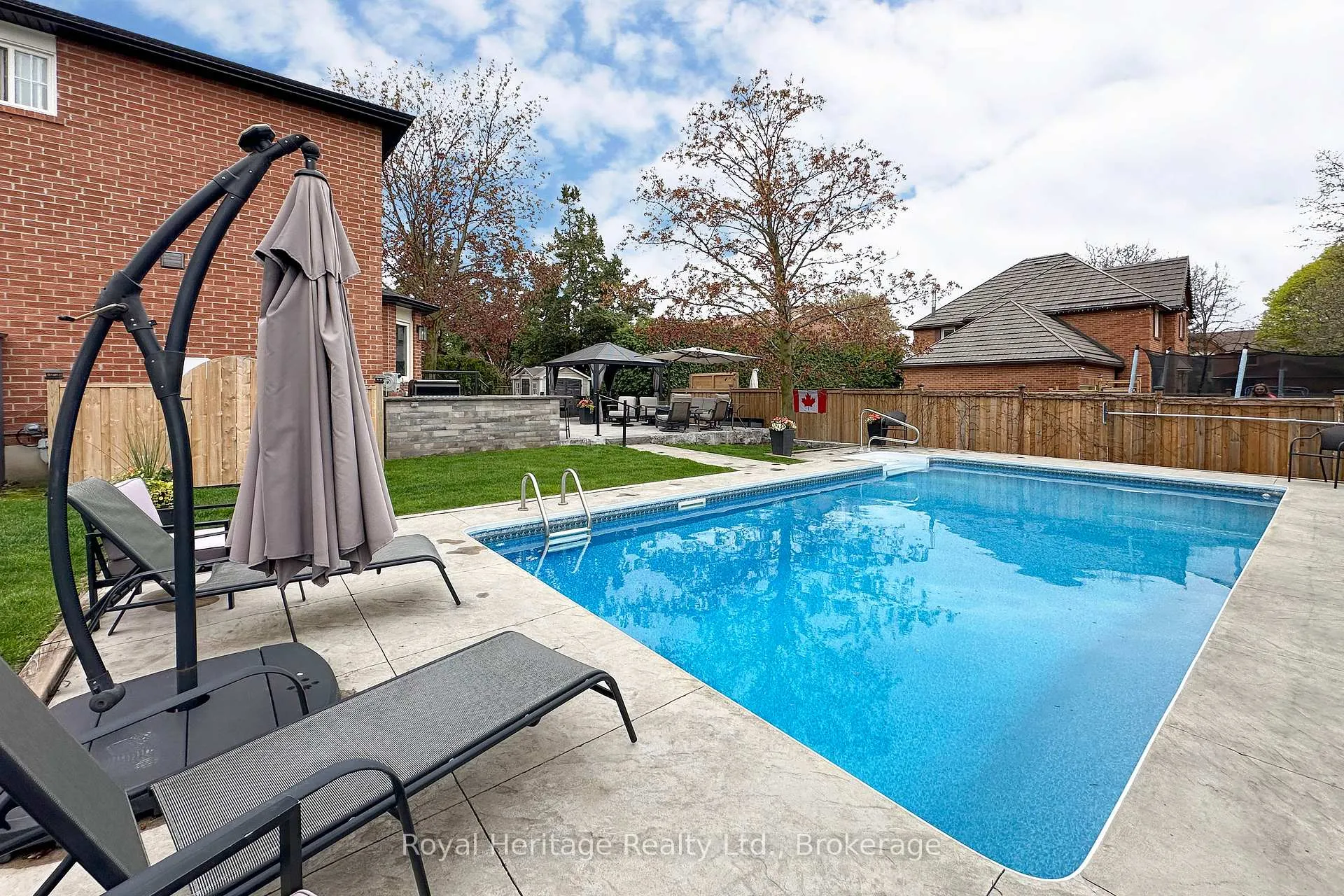Photo 38 of 27 Clovelly Drive, Whitby, Blue Grass Meadows — HOMEH