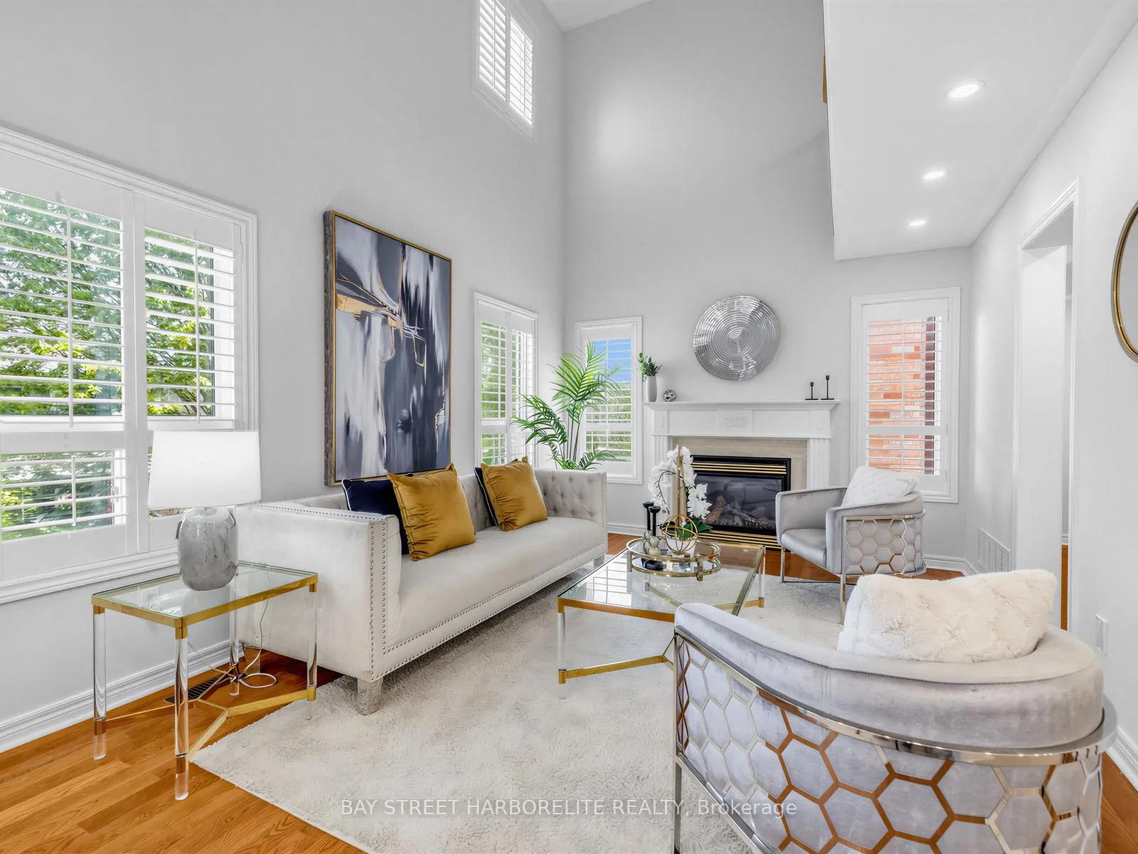 Photo 8 of 81 Laurendale Avenue, Georgina, Keswick South — HOMEH