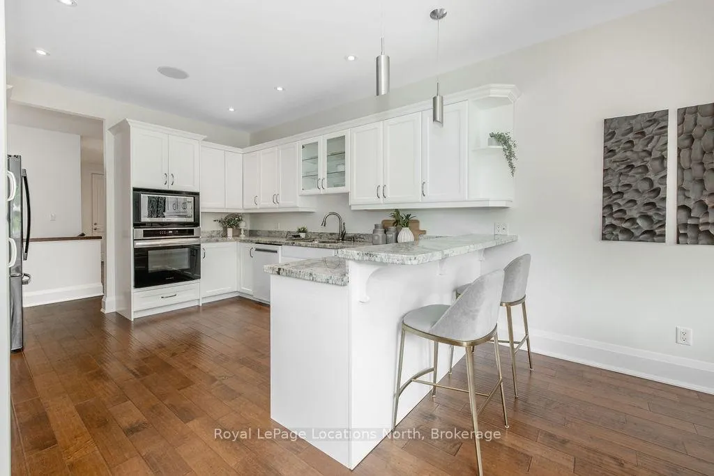 Photo 12 of 122 Augusta Crescent, Blue Mountains — HOMEH