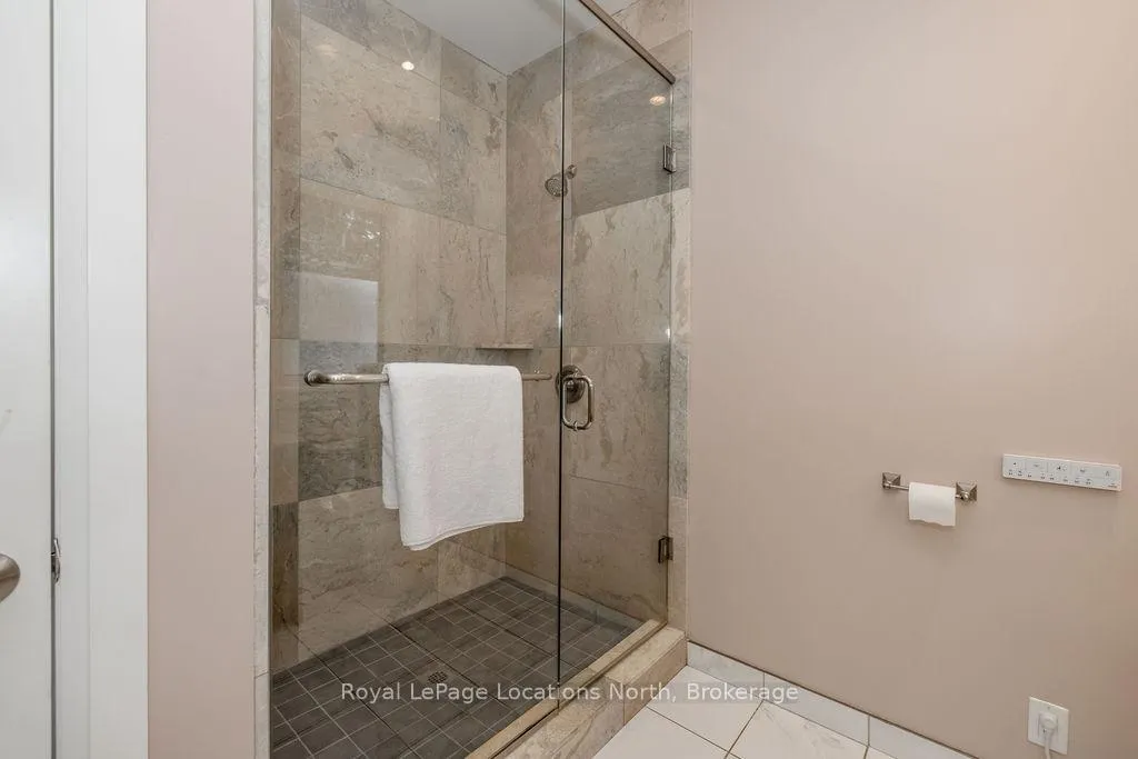 Photo 23 of 122 Augusta Crescent, Blue Mountains — HOMEH
