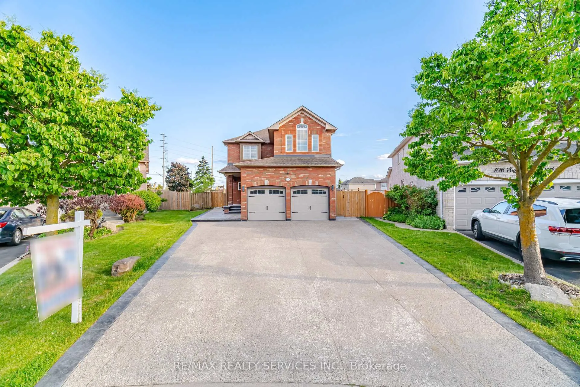 Photo 2 of 104 Sundridge Street, Brampton, Snelgrove — HOMEH