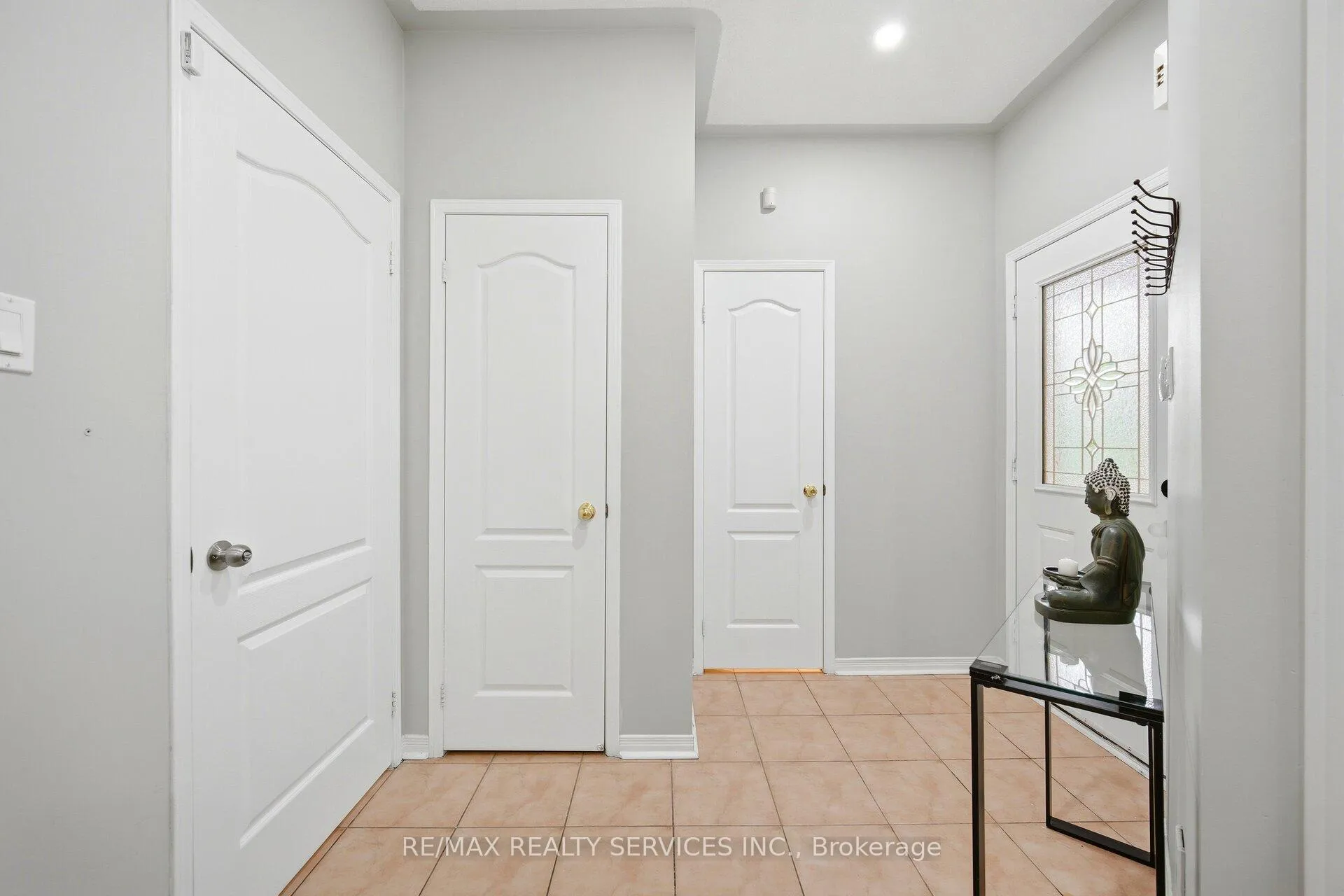 Photo 3 of 104 Sundridge Street, Brampton, Snelgrove — HOMEH