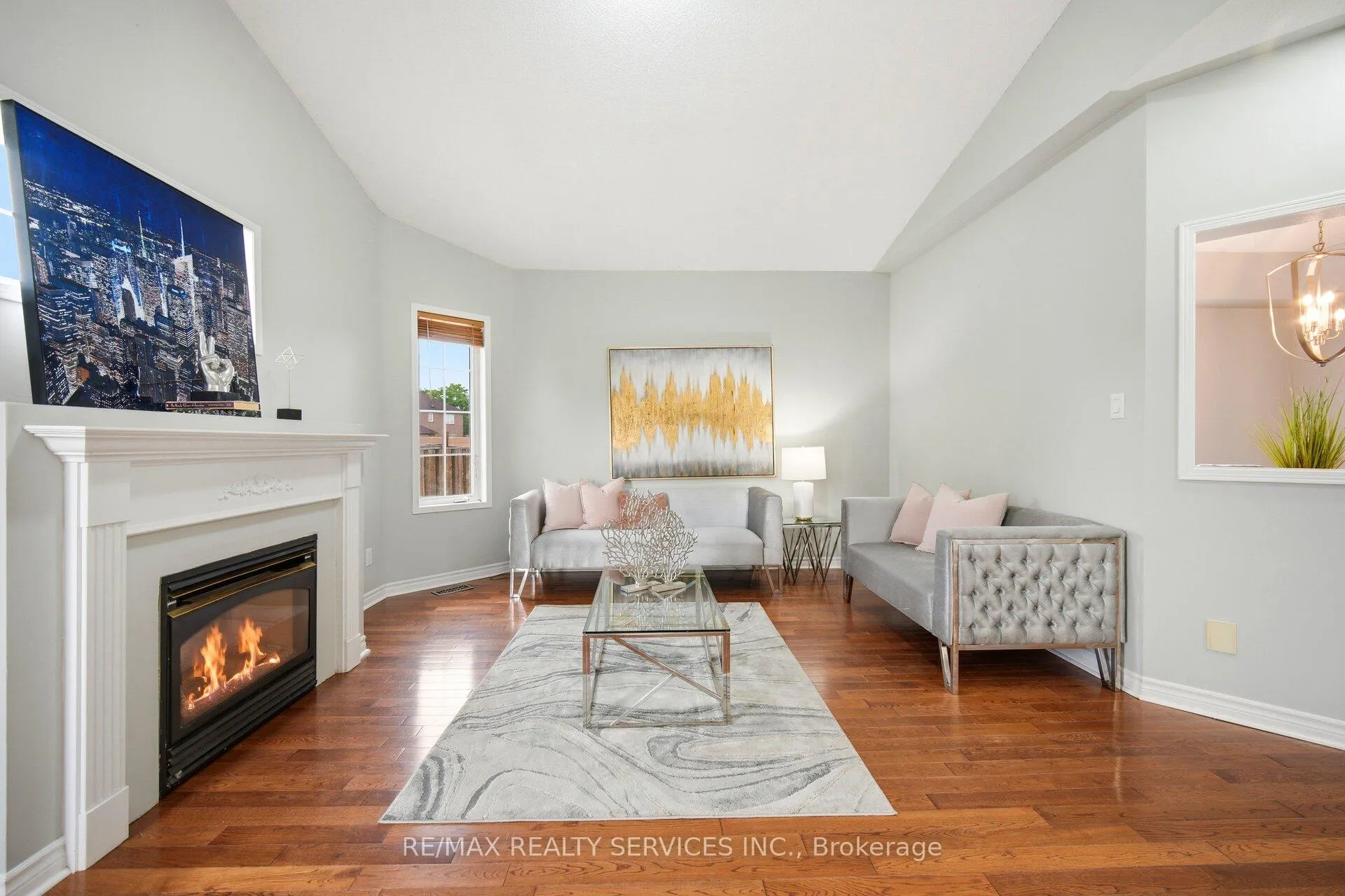 Photo 12 of 104 Sundridge Street, Brampton, Snelgrove — HOMEH