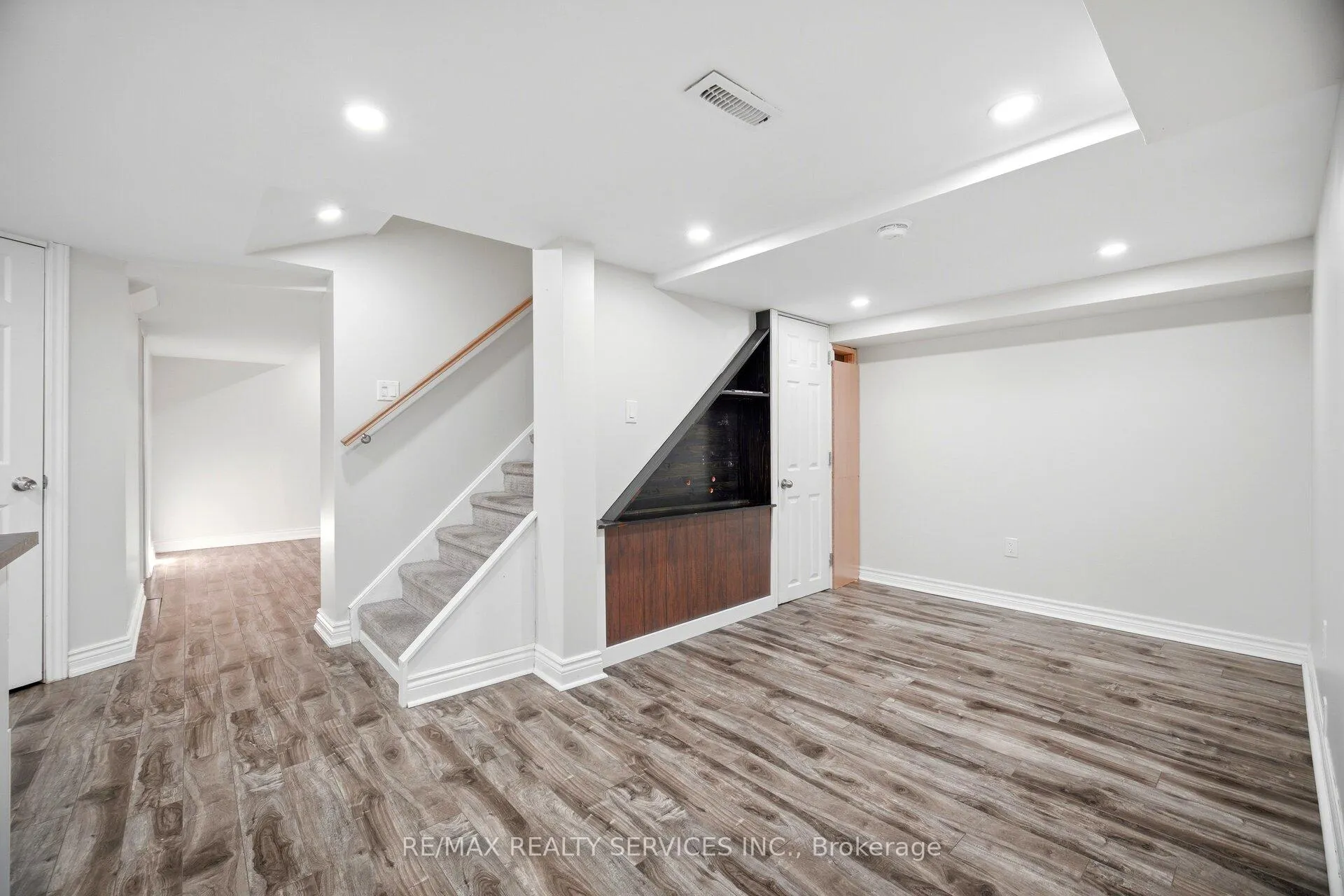 Photo 33 of 104 Sundridge Street, Brampton, Snelgrove — HOMEH
