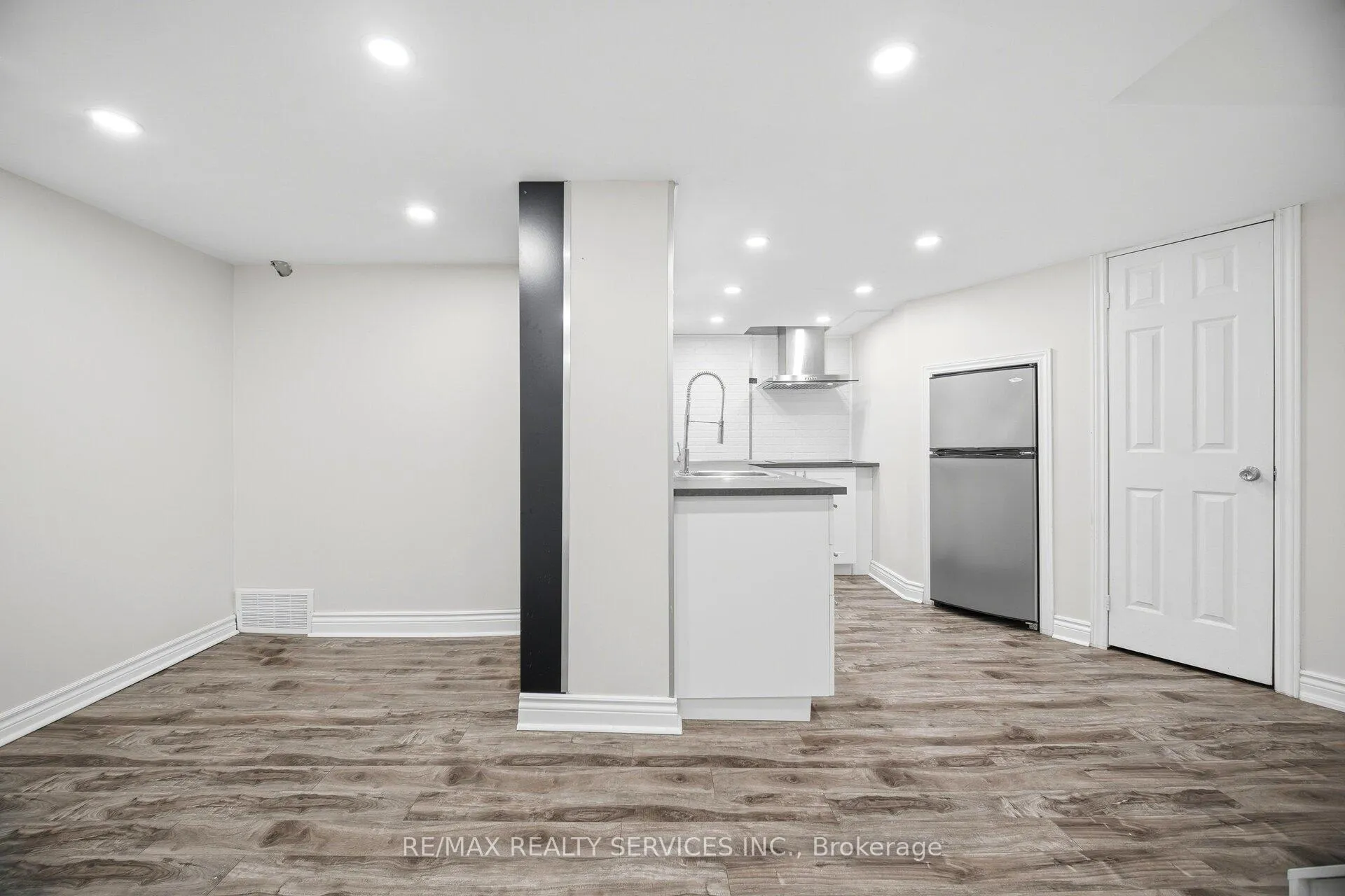 Photo 35 of 104 Sundridge Street, Brampton, Snelgrove — HOMEH