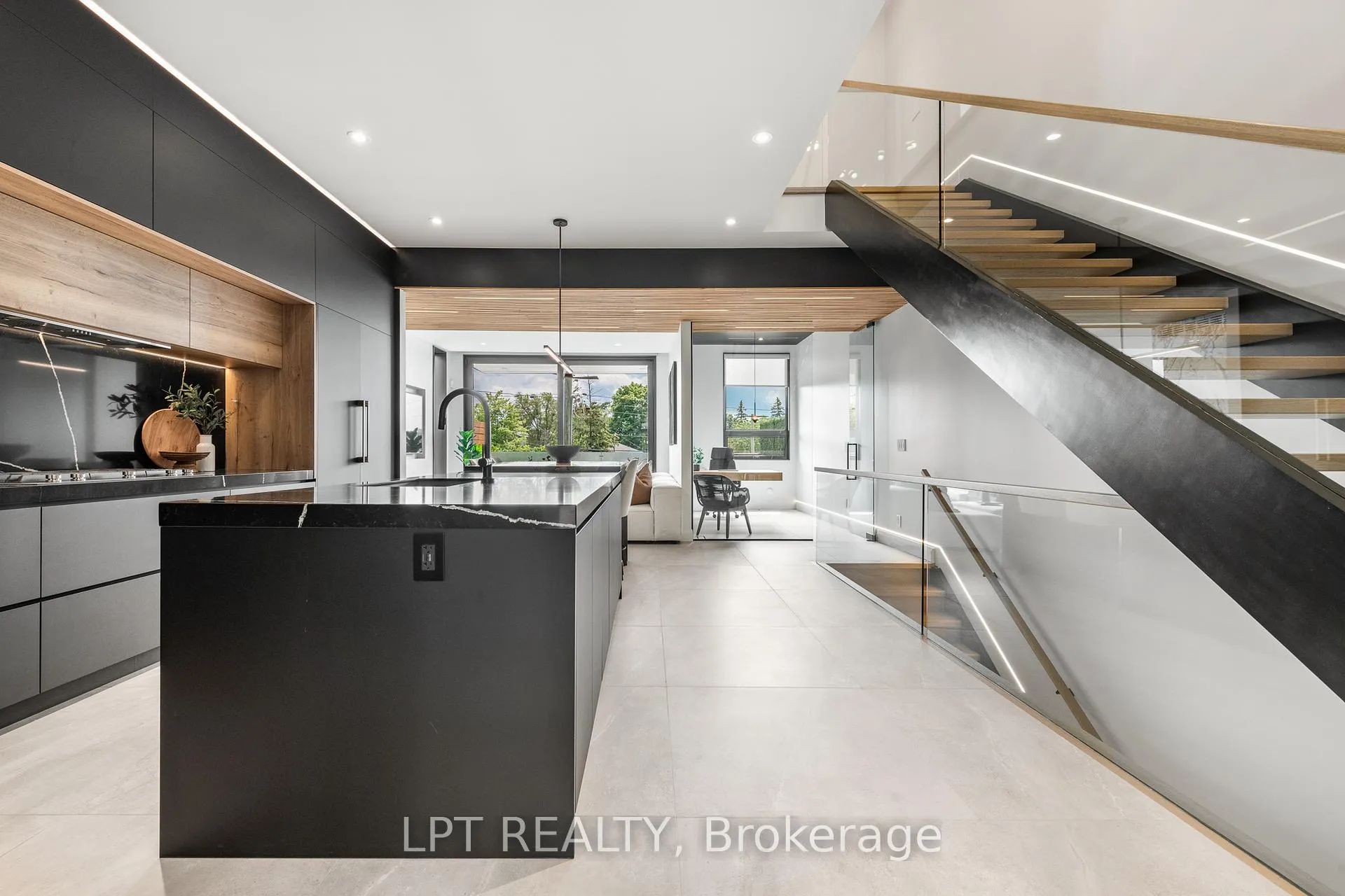 Photo 8 of 322 Perrier Avenue, Ottawa, Vanier — HOMEH