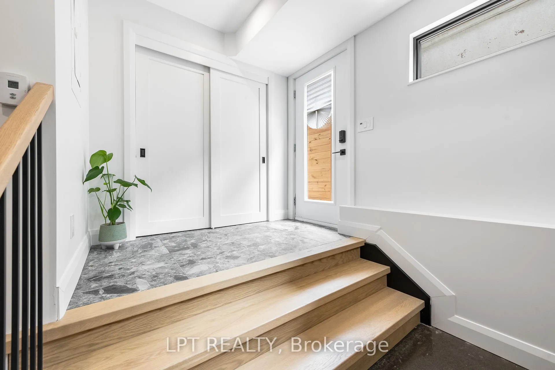 Photo 37 of 322 Perrier Avenue, Ottawa, Vanier — HOMEH