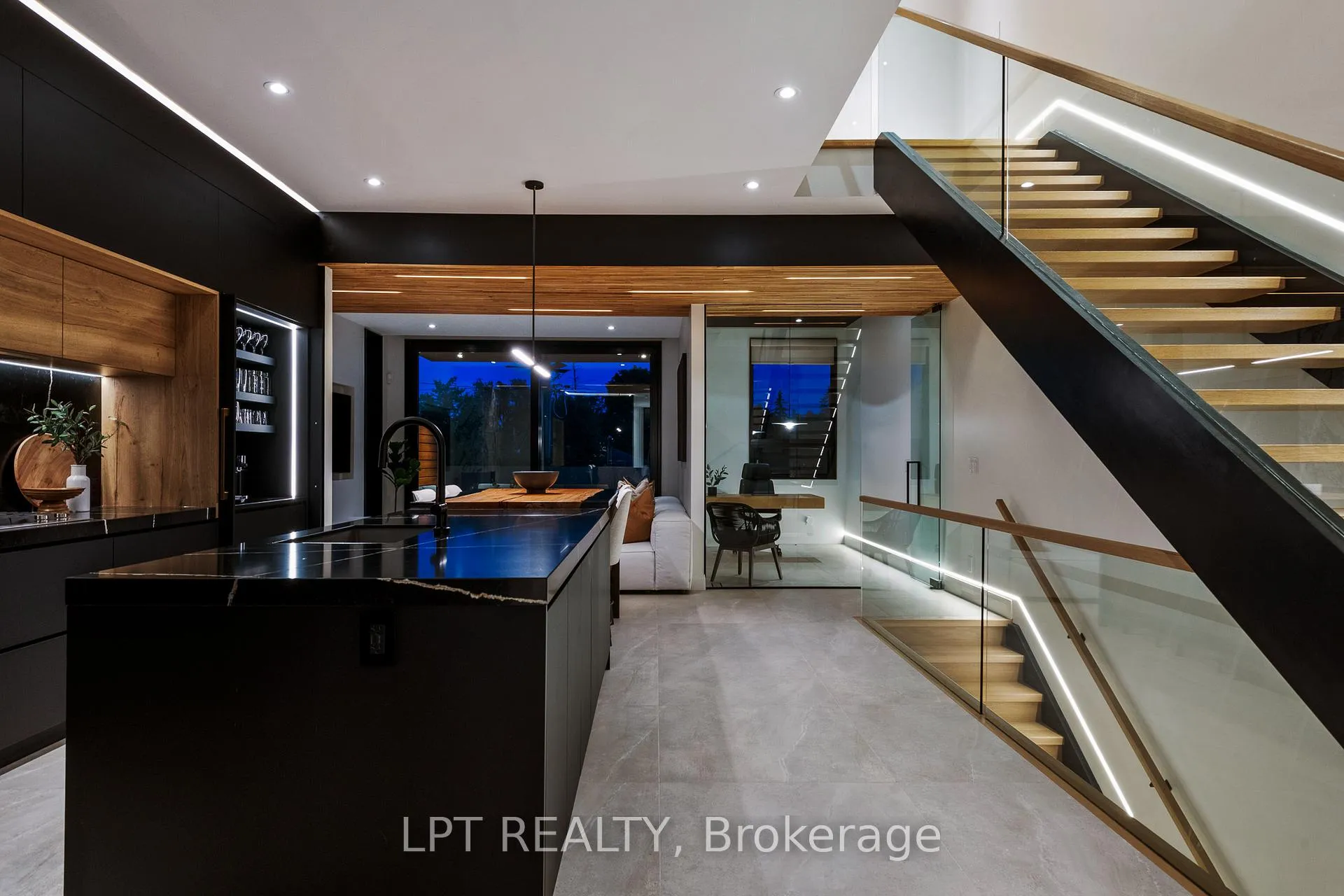 Photo 45 of 322 Perrier Avenue, Ottawa, Vanier — HOMEH