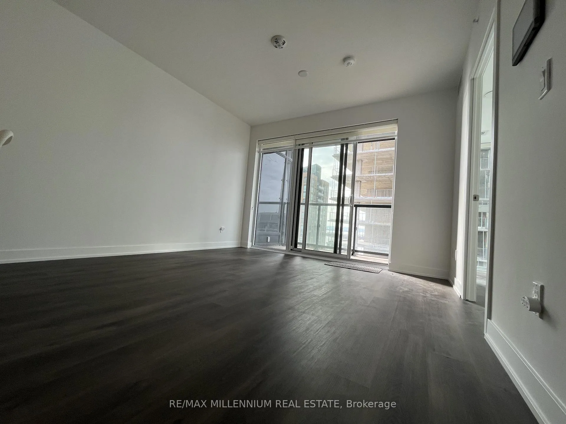 Photo 14 of Unit 1608, 370 Martha Street, Burlington, Brant — HOMEH
