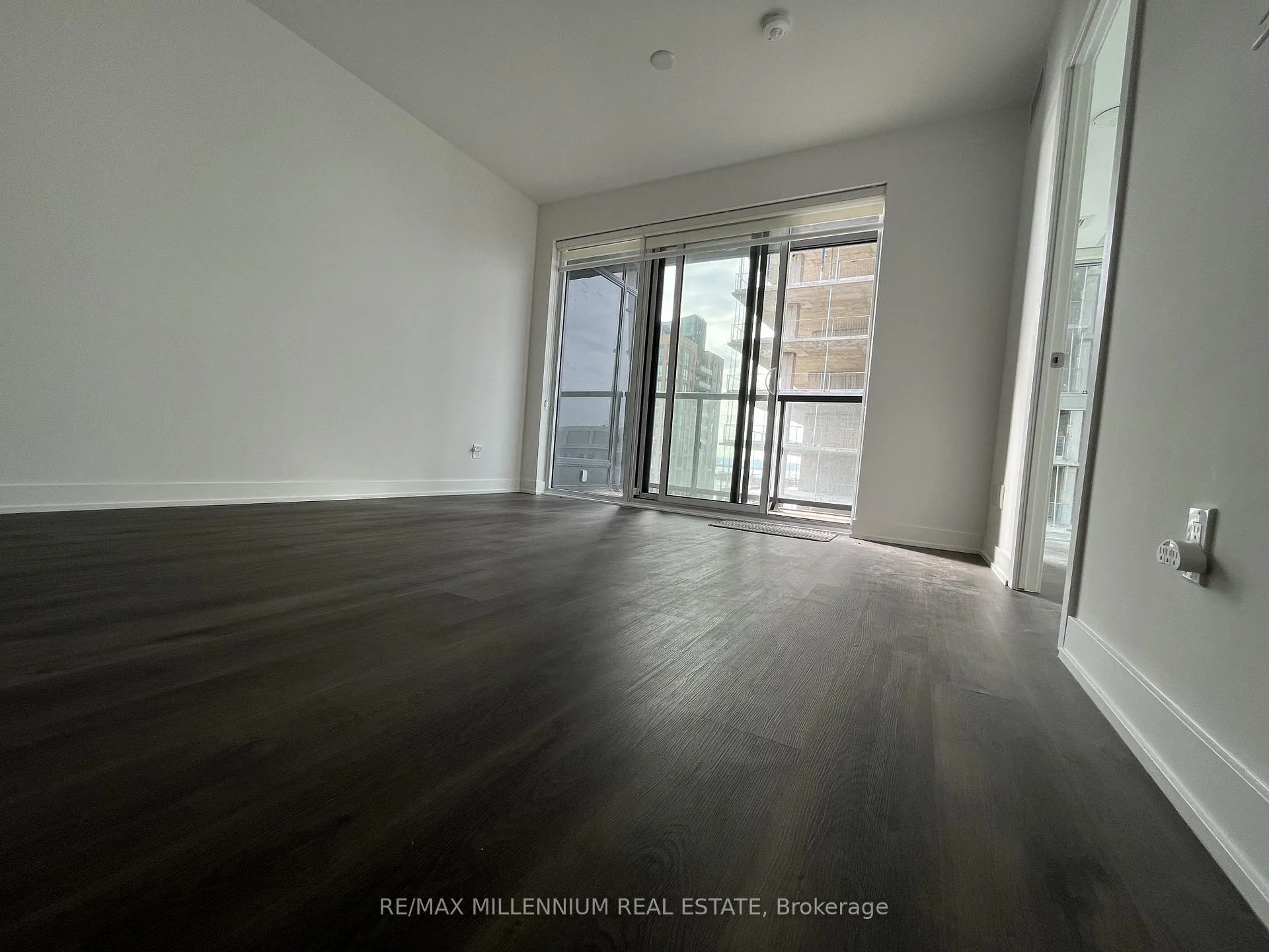 Photo 15 of Unit 1608, 370 Martha Street, Burlington, Brant — HOMEH