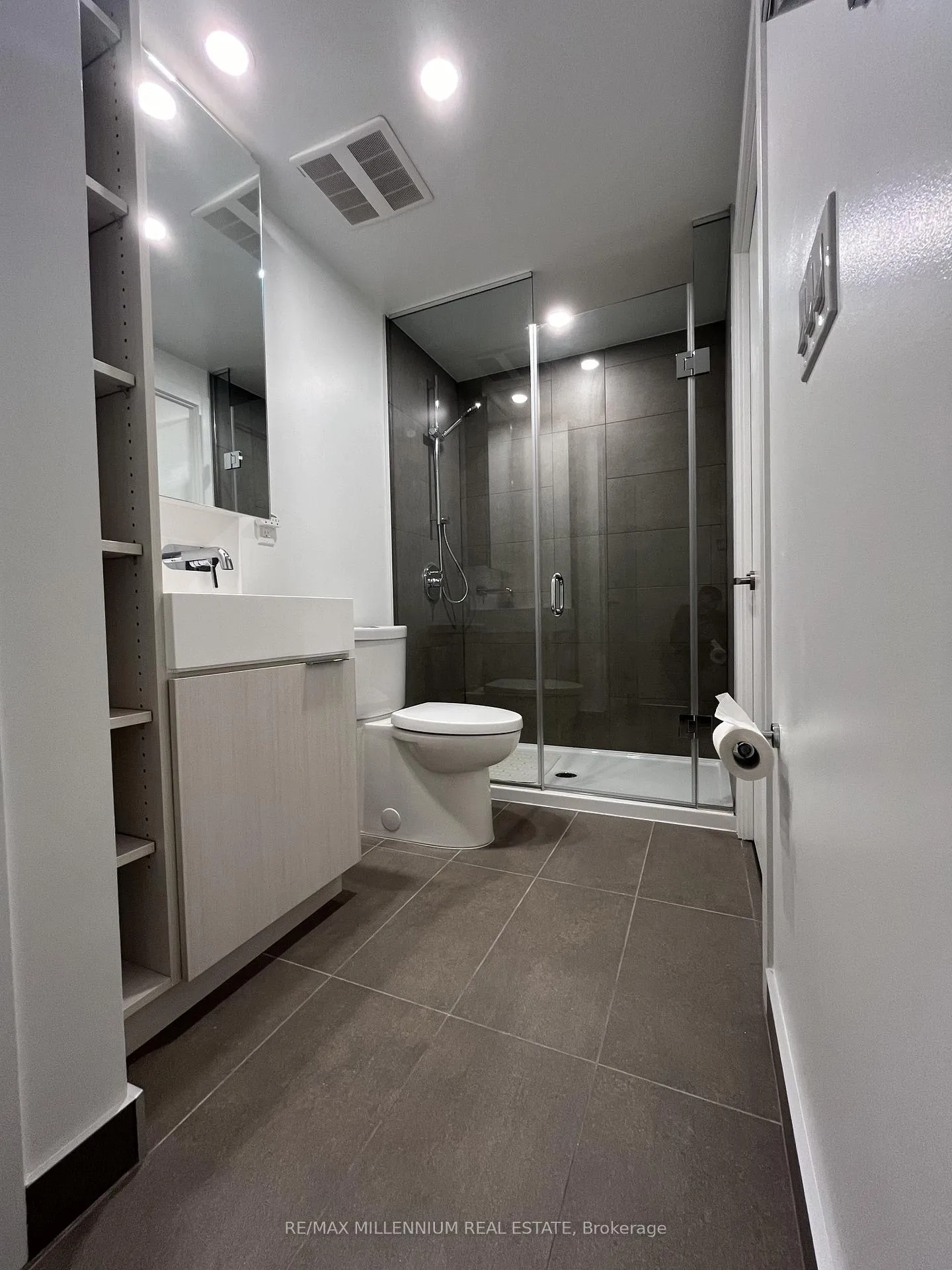 Photo 17 of Unit 1608, 370 Martha Street, Burlington, Brant — HOMEH