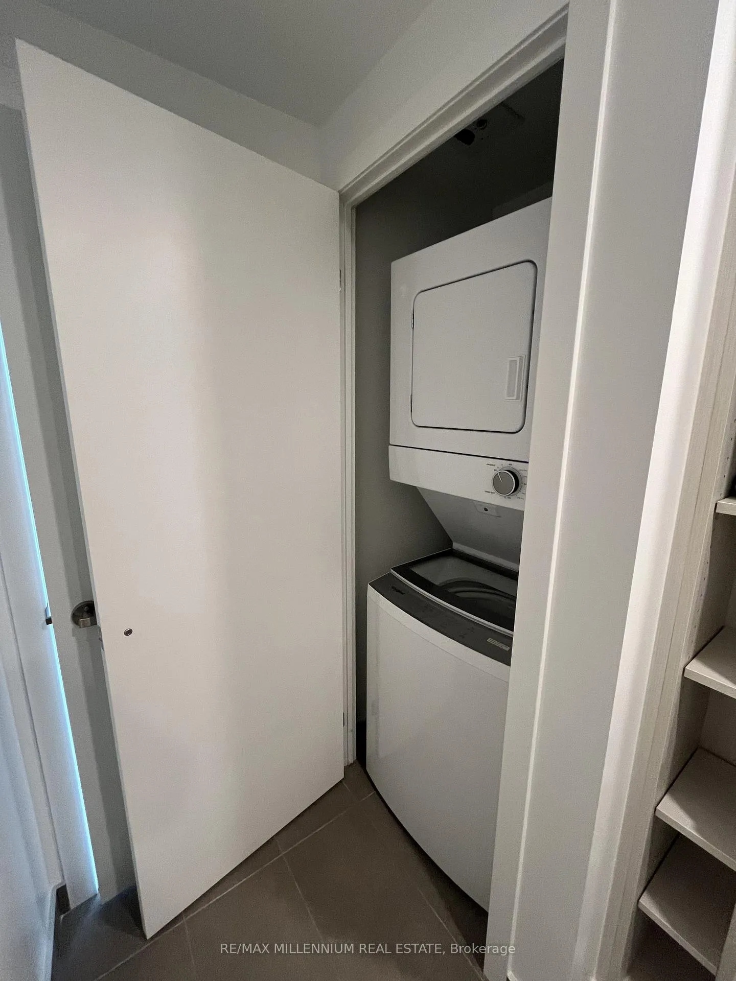 Photo 21 of Unit 1608, 370 Martha Street, Burlington, Brant — HOMEH