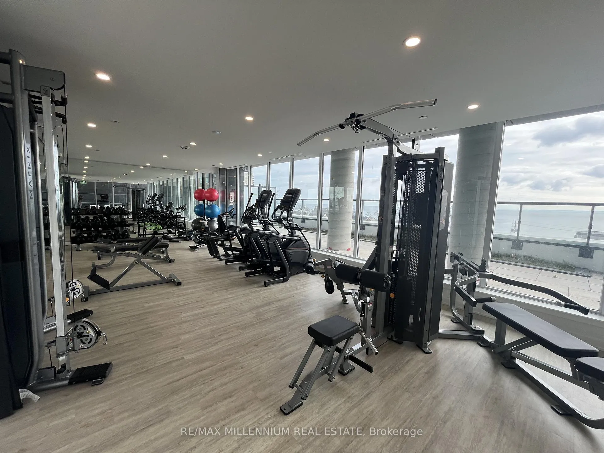 Photo 41 of Unit 1608, 370 Martha Street, Burlington, Brant — HOMEH
