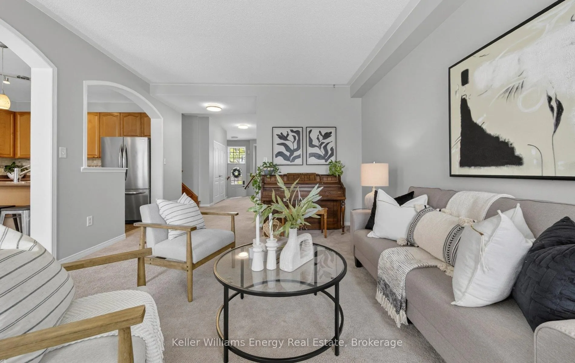 Photo 14 of 105 Woodbine Place, Oshawa, Windfields — HOMEH