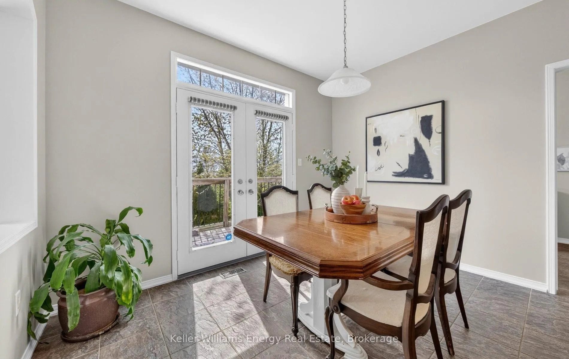 Photo 18 of 105 Woodbine Place, Oshawa, Windfields — HOMEH