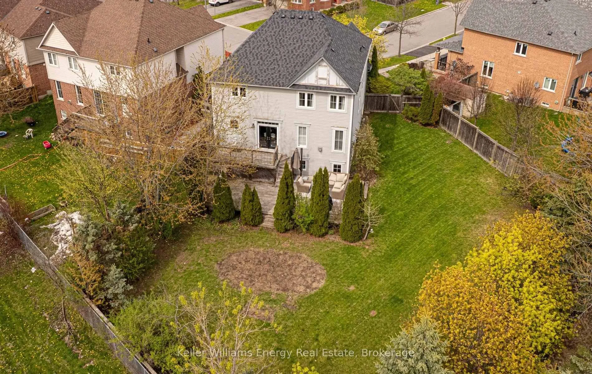 Photo 43 of 105 Woodbine Place, Oshawa, Windfields — HOMEH