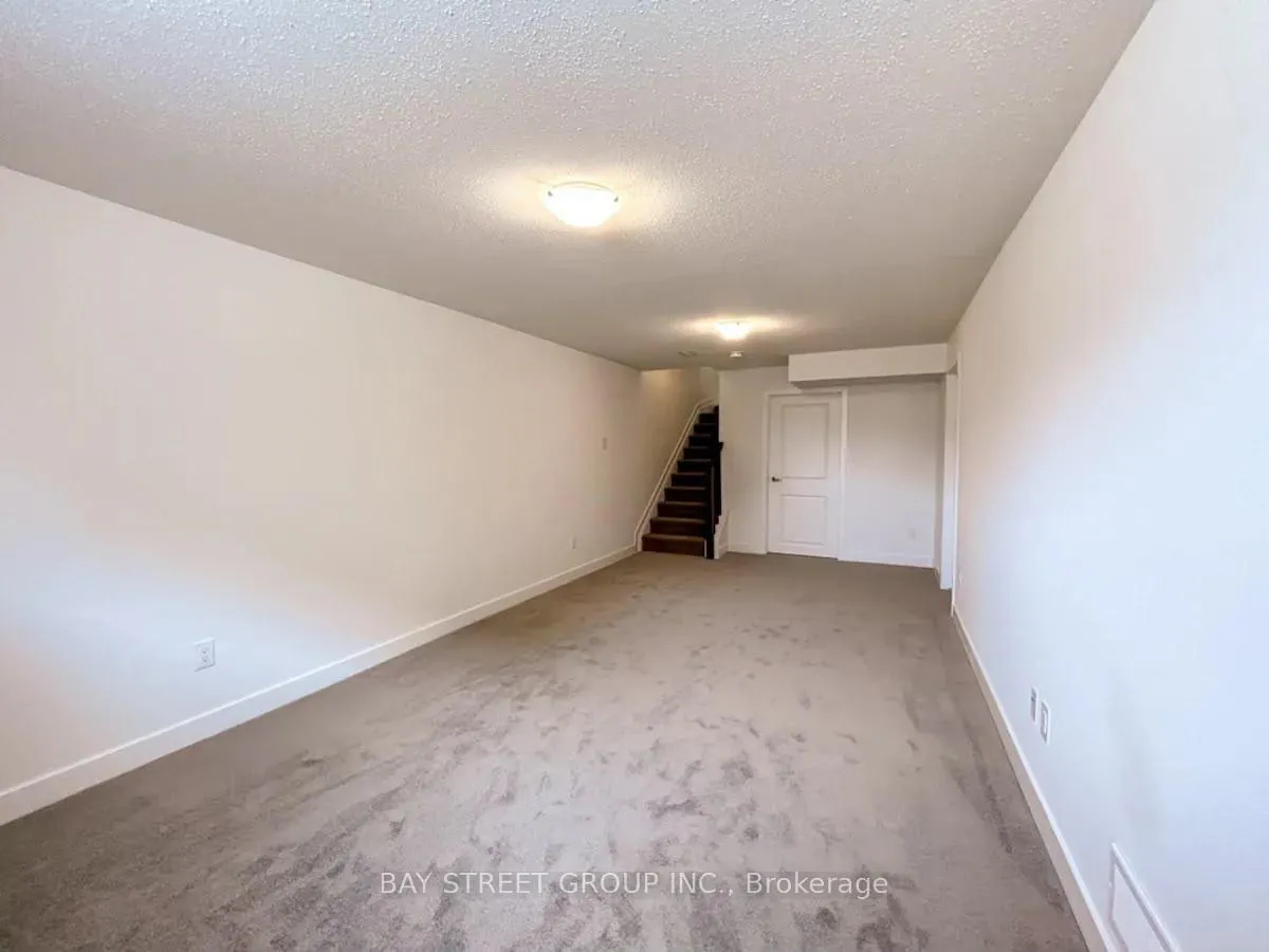 Photo 14 of Unit Master Bedroom, 262 Monticello Avenue, Ottawa, Kanata - Emerald Meadows/Trailwest — HOMEH