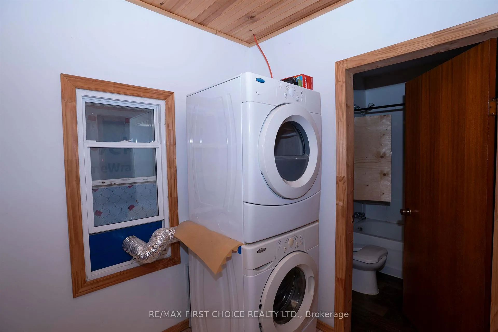 Photo 18 of 318 Ogden Street, Thunder Bay, East End — HOMEH