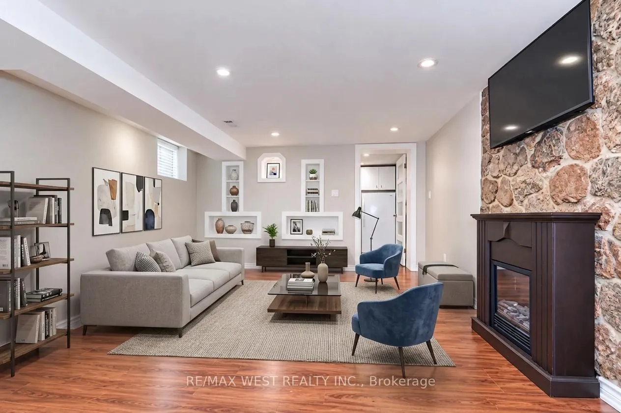 Photo 7 of 31 Woodmount Avenue, Toronto, Danforth — HOMEH