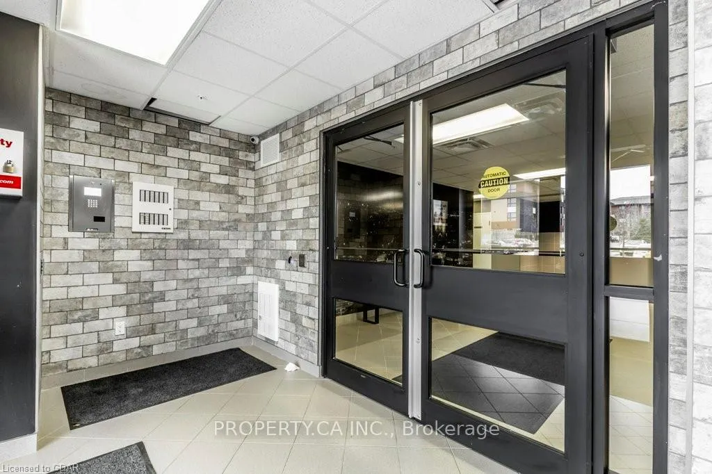 Photo 3 of Unit 110, 7 Kay Crescent, Guelph, Pineridge/Westminster Woods — HOMEH