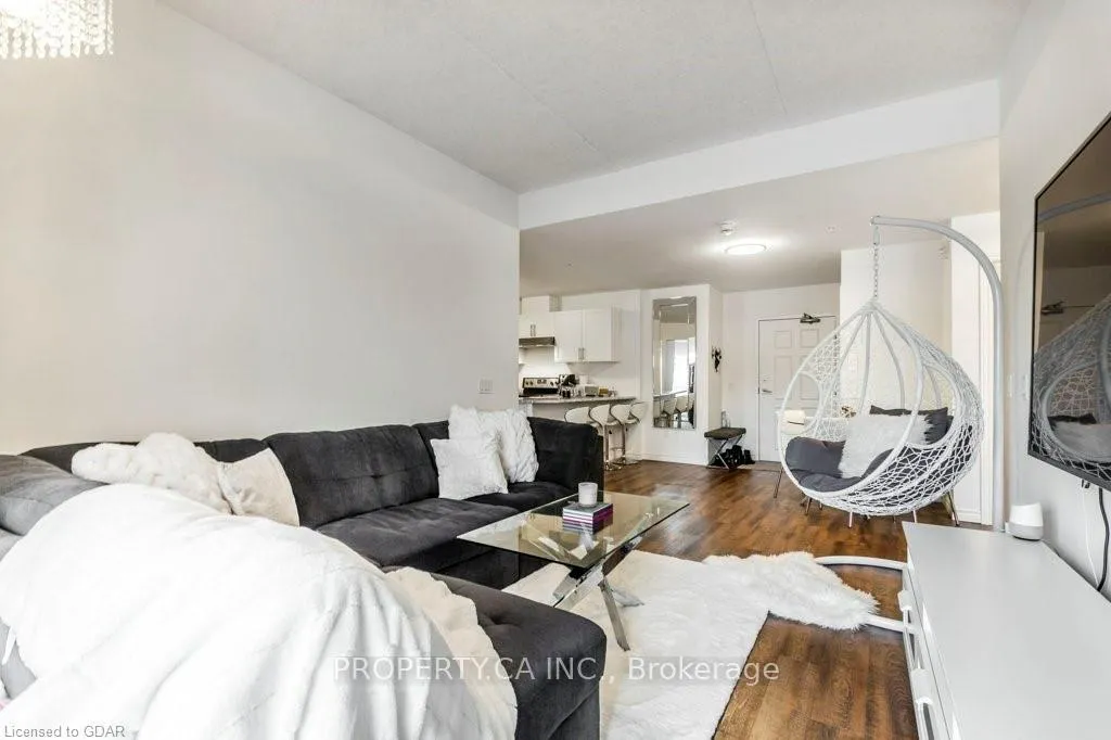 Photo 11 of Unit 110, 7 Kay Crescent, Guelph, Pineridge/Westminster Woods — HOMEH
