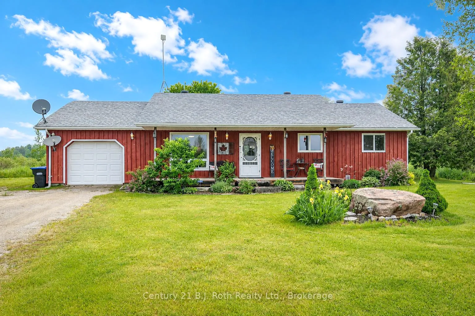 Photo 2 of 2183 Brennan Line, Severn, Rural Severn — HOMEH